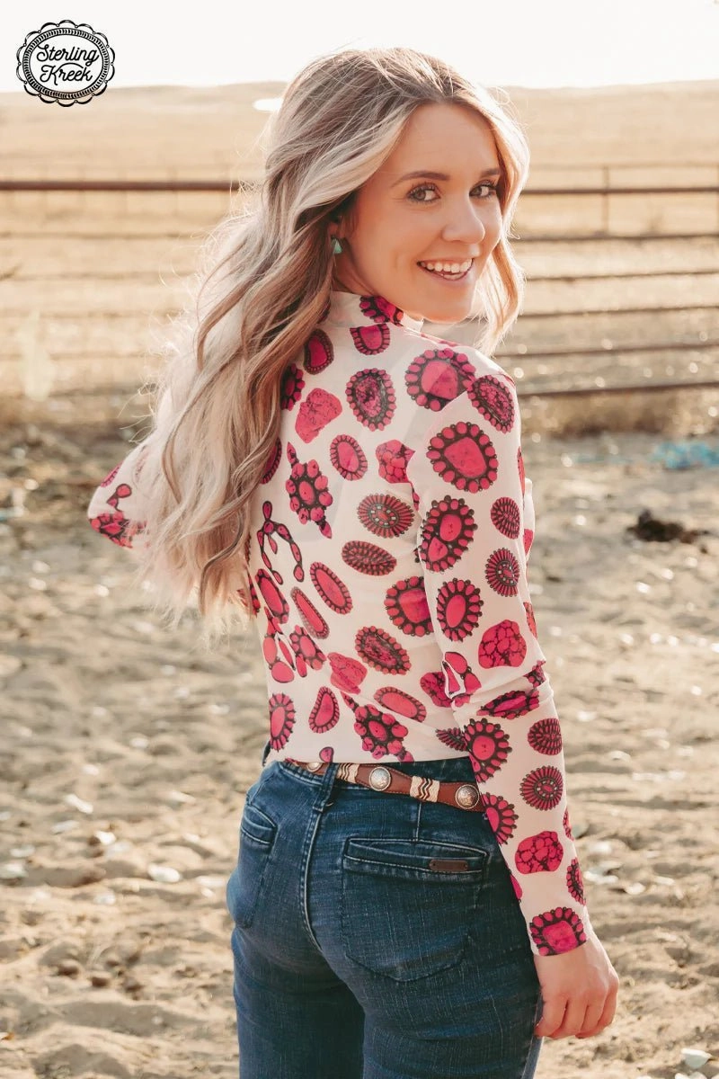 Double Needle Stitching MoistureControl Be My Squash Blossom Top