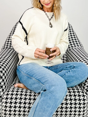 Thermal Locking Yarn Long Sleeve Sweater with Contrast Stitch Details