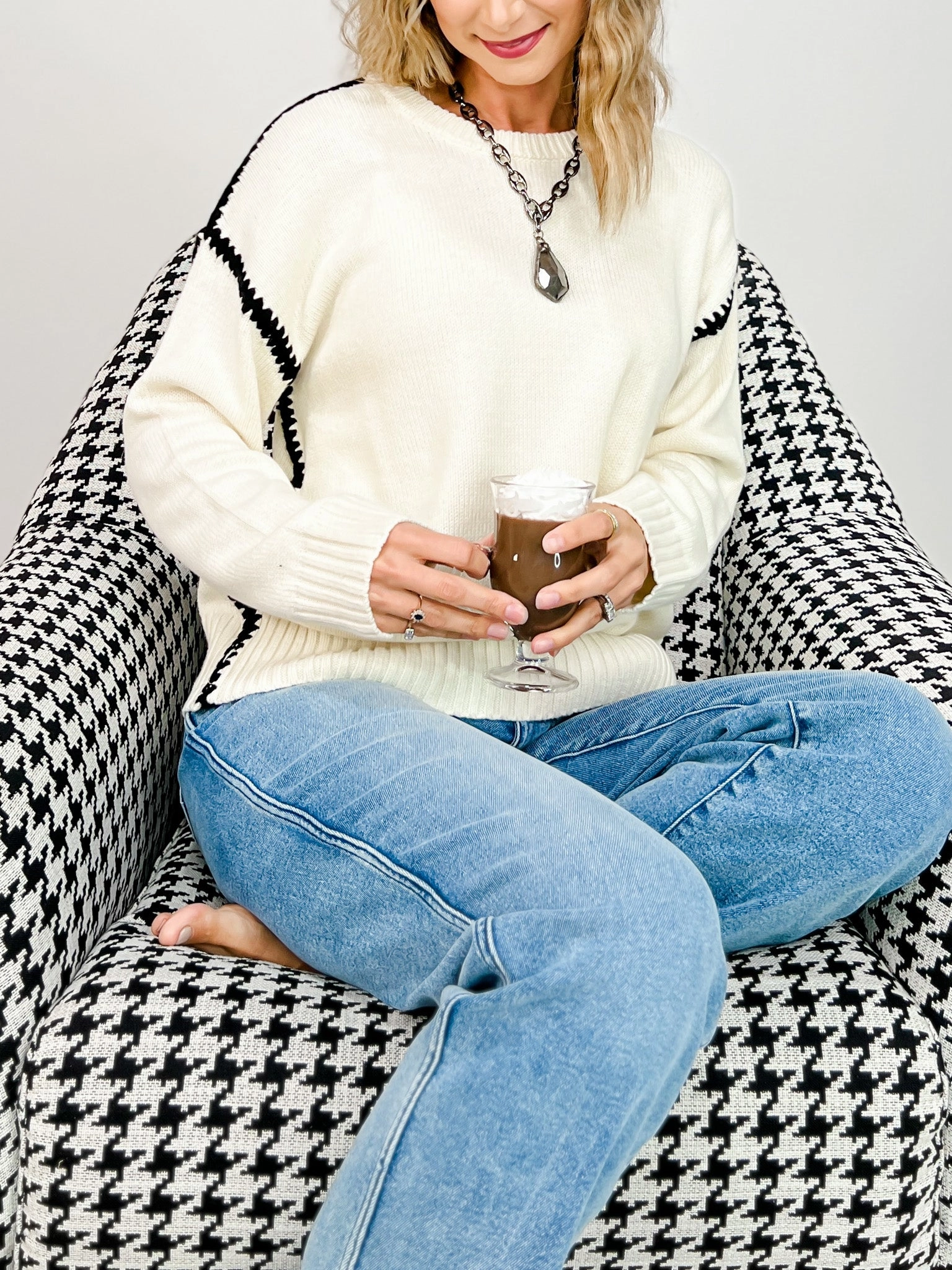 Thermal Locking Yarn Long Sleeve Sweater with Contrast Stitch Details