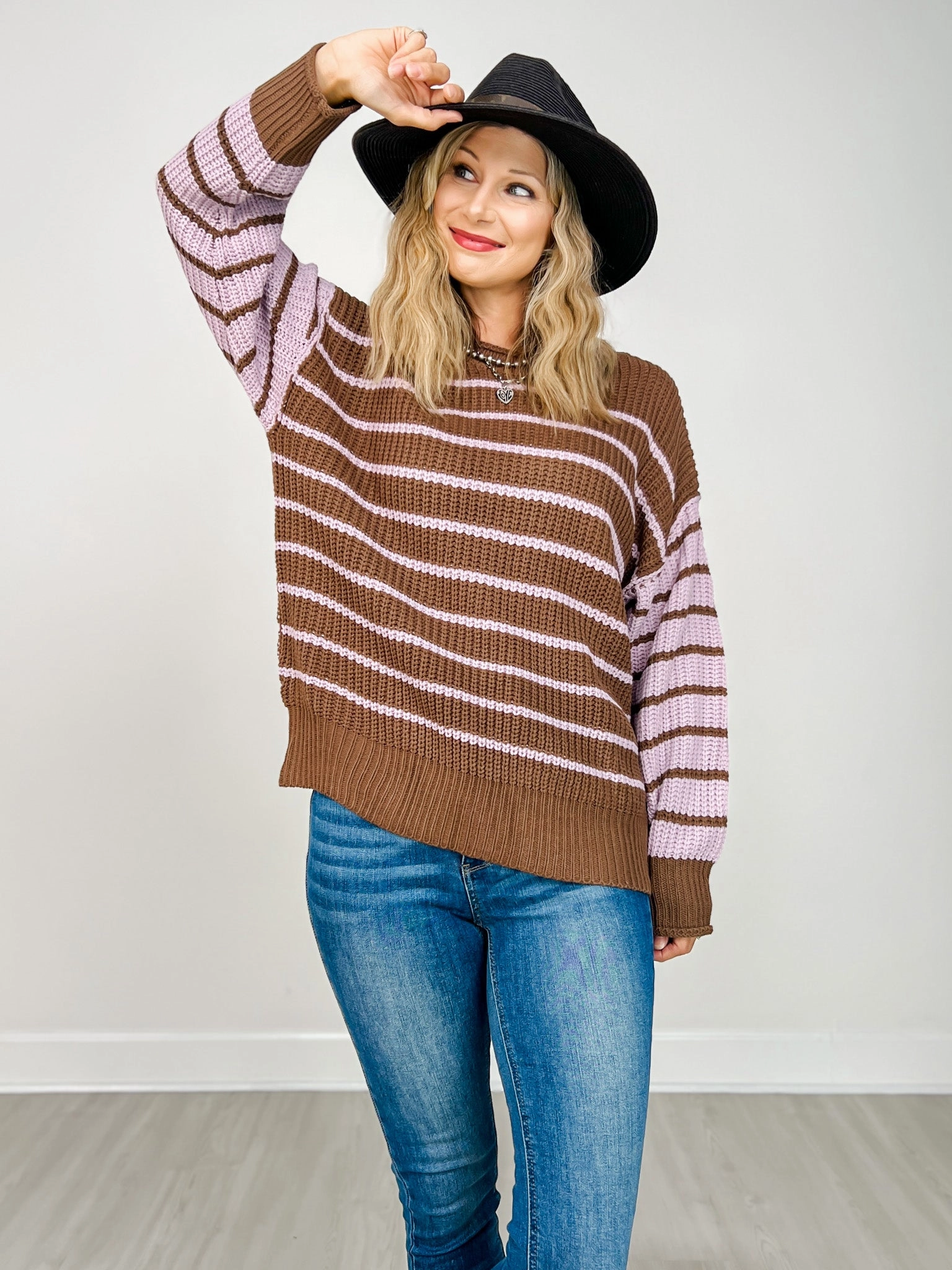 Loose Fit Long Sleeve Round Neck Striped Sweater Comfy Knitwear Look Fashion Knit