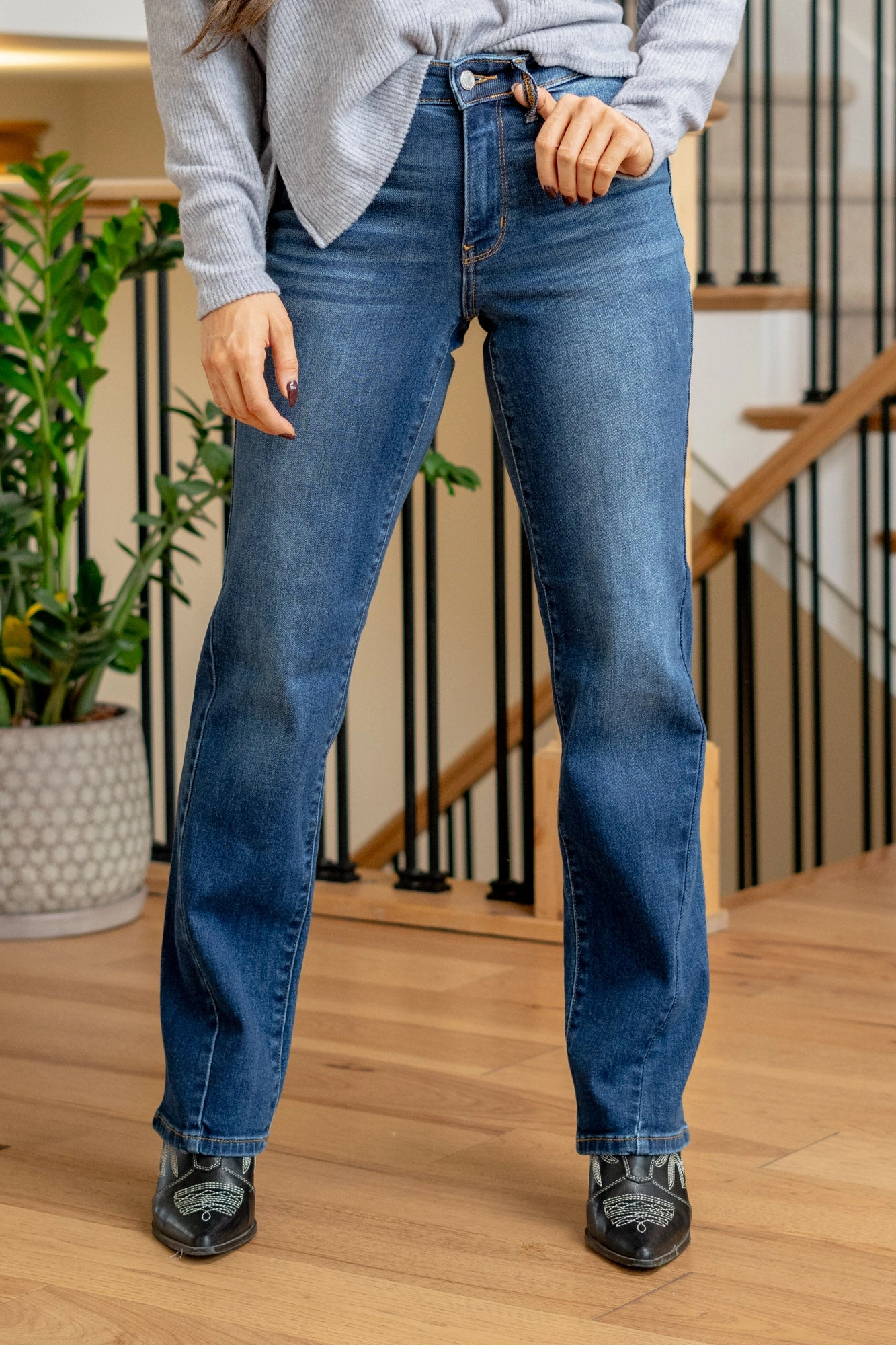 Traveler Gear Stretch Creative Look Dusklight Dreamer Mid Rise Straight Leg Regular & Plus Sizes