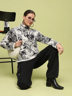 Madame Abstract Print Mock Neck Off White Sweater Quick Layer