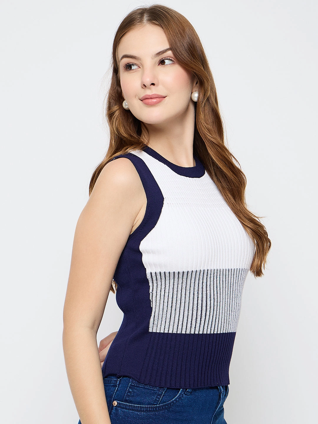CompactSize ErgonomicSleeves Madame Colourblock Sleeveless Navy Blue Knitted Top