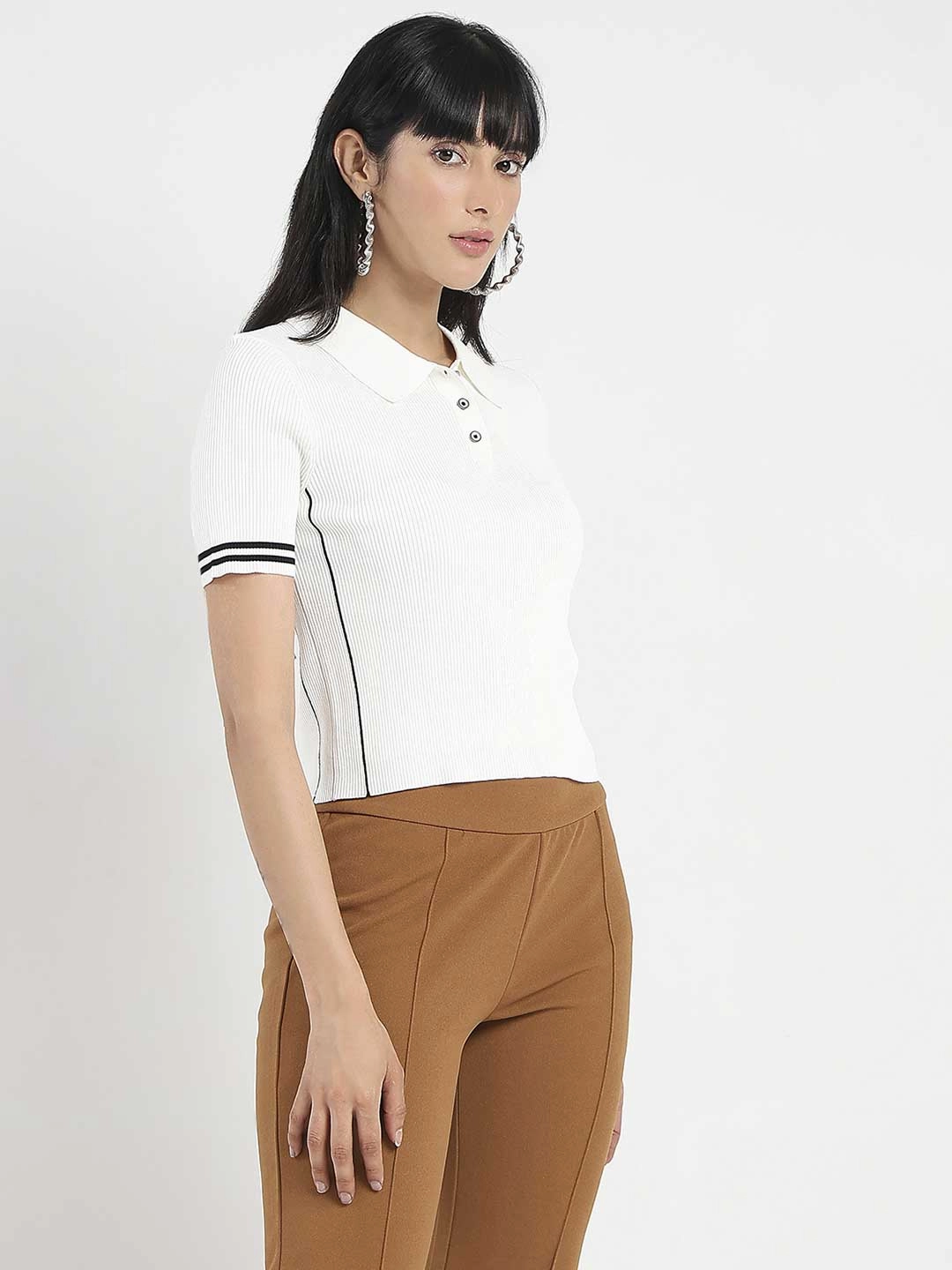 Sporty Sweatshirt Madame Contrast Trim Polo Neck White Knitted T-shirt