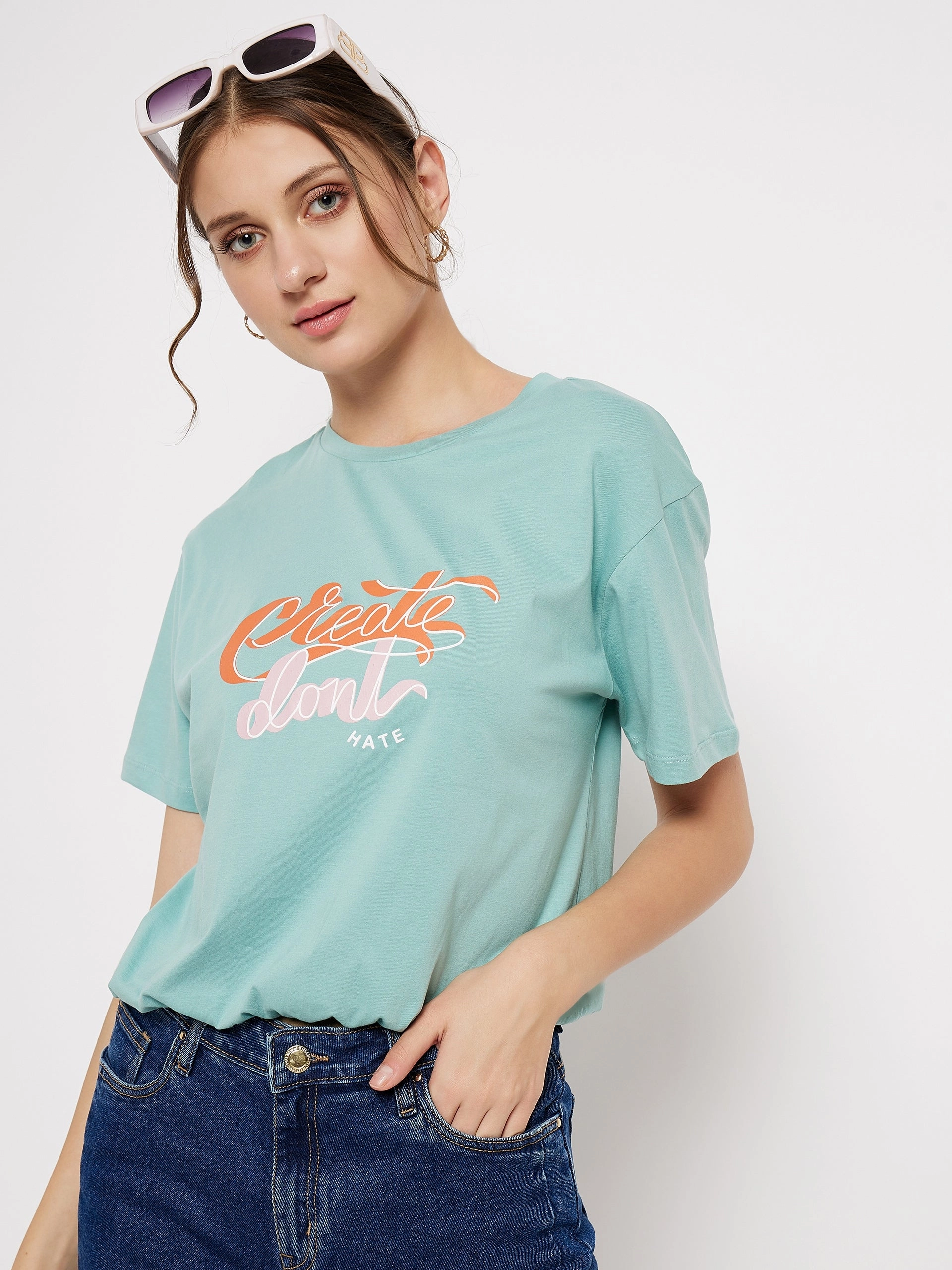 Madame Crew Neck Green Printed T-Shirt Buttonless Closure