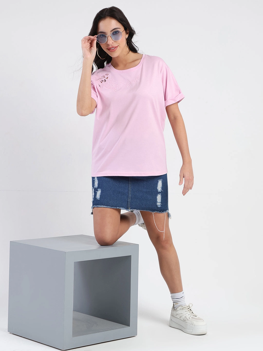 Madame Embroidery Cutwork Detail Solid Lilac Cotton T-shirt Sleeveless Tee Moisture Control Lining