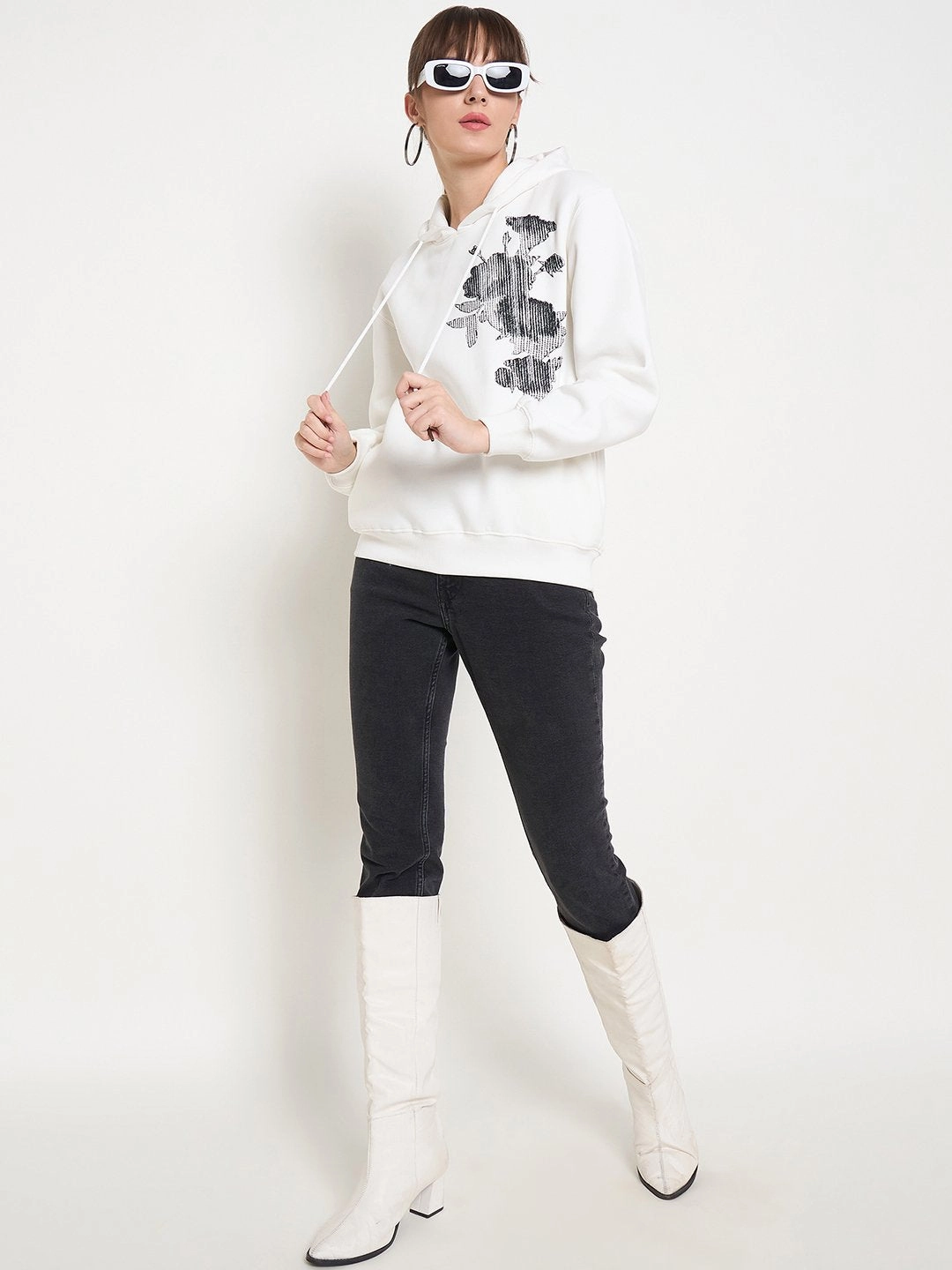 Madame Floral Print Adorned Cotton Blend White Sweatshirt Weekend Relaxed Odor Resistant