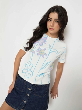 Comfort Cushion Neckline SeamlessKnitConstruction Madame Floral Print Sequin Detailed White T-Shirt