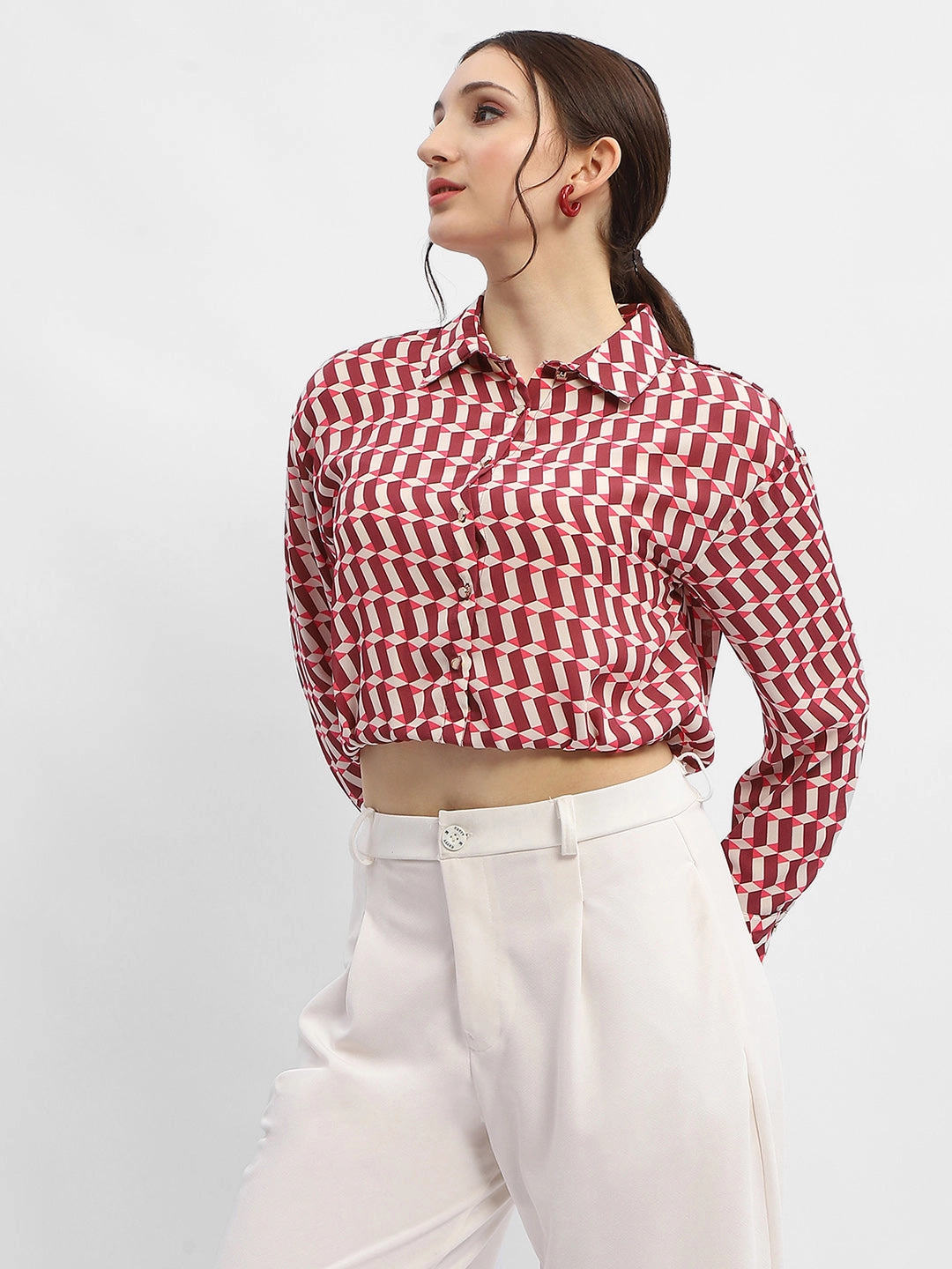 Subtle pattern Smooth Zipper Design Madame Geometric Print Maroon Crop Shirt