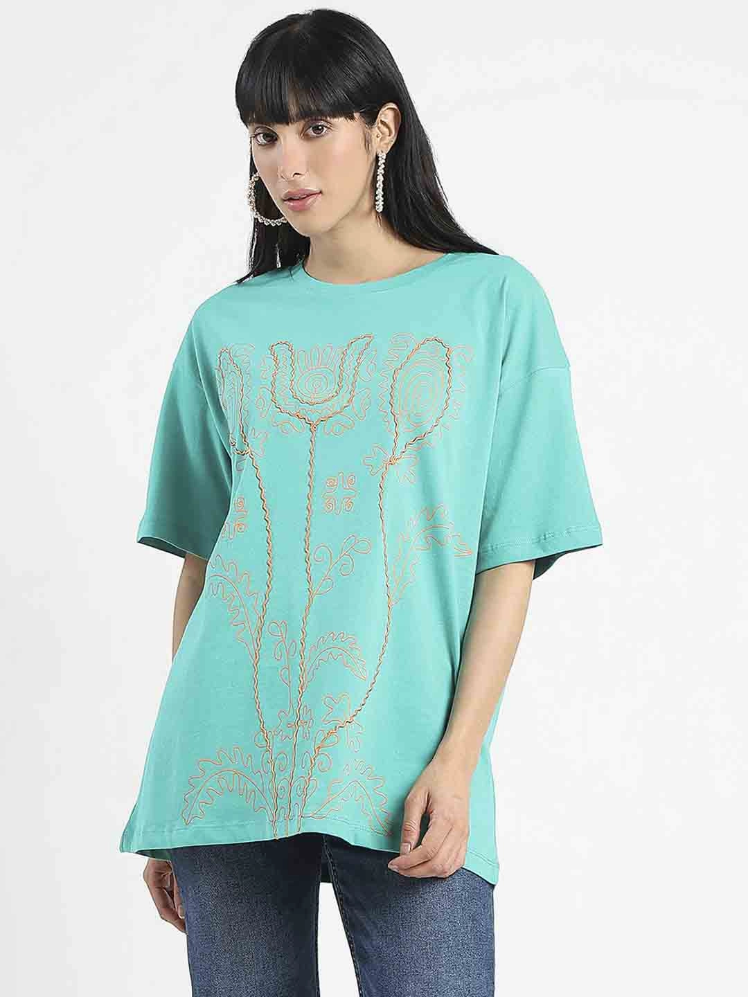 ThermalRegulating Laser Cut Edges Madame Graphic Print Half Sleeve Peacock Green Cotton T-Shirt