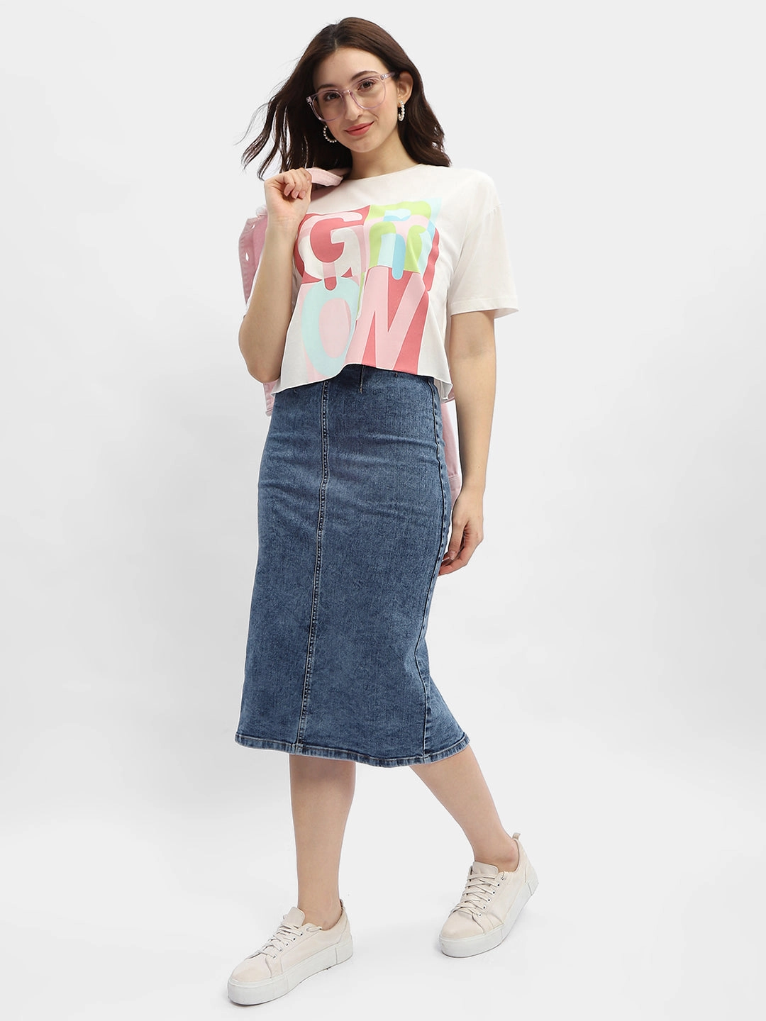 Madame Graphic Print White Cotton T-Shirt HighDurabilityWeave