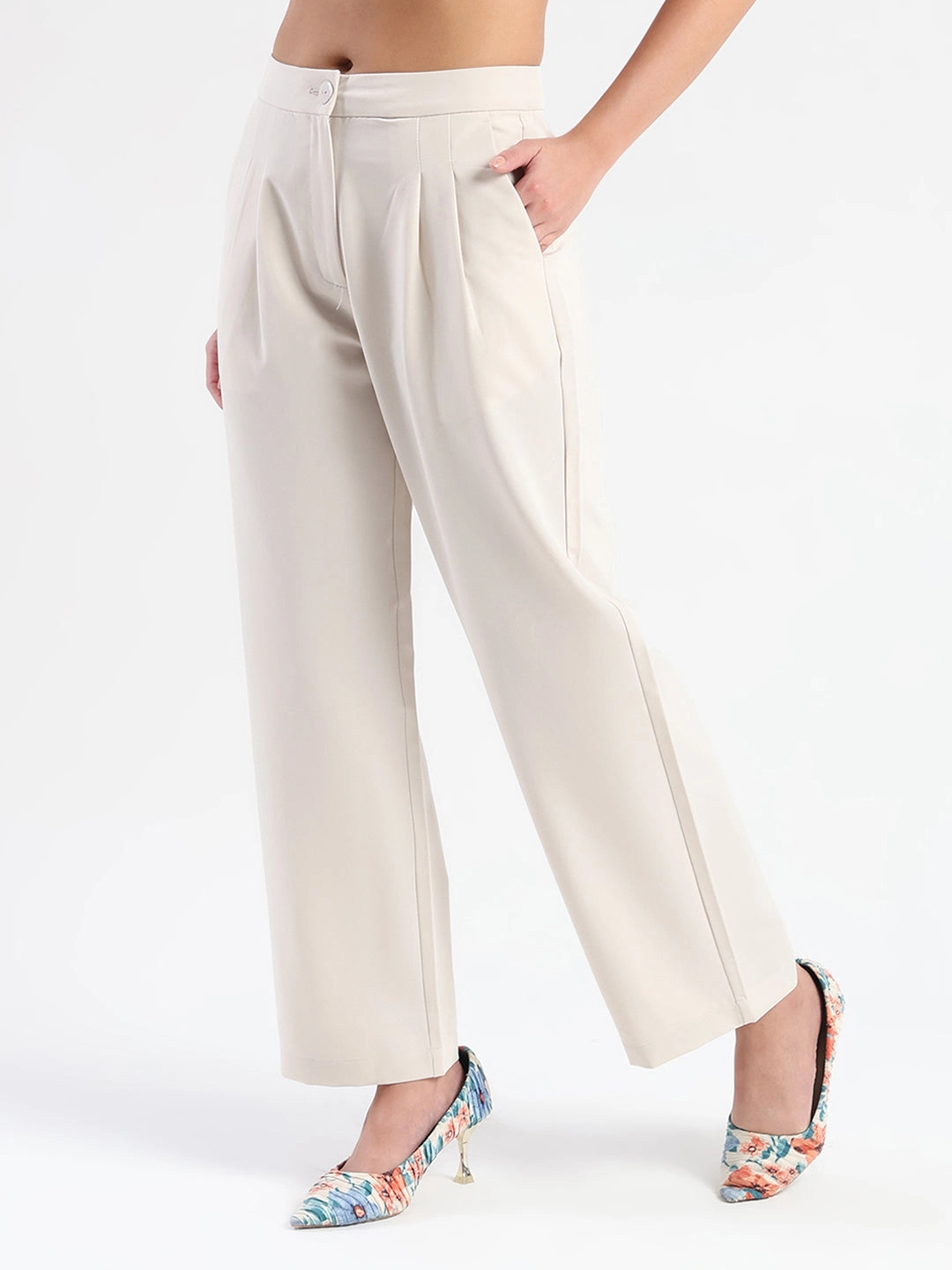 Cozy and Soft Madame Pleat Detailed Solid Beige Straight Trousers