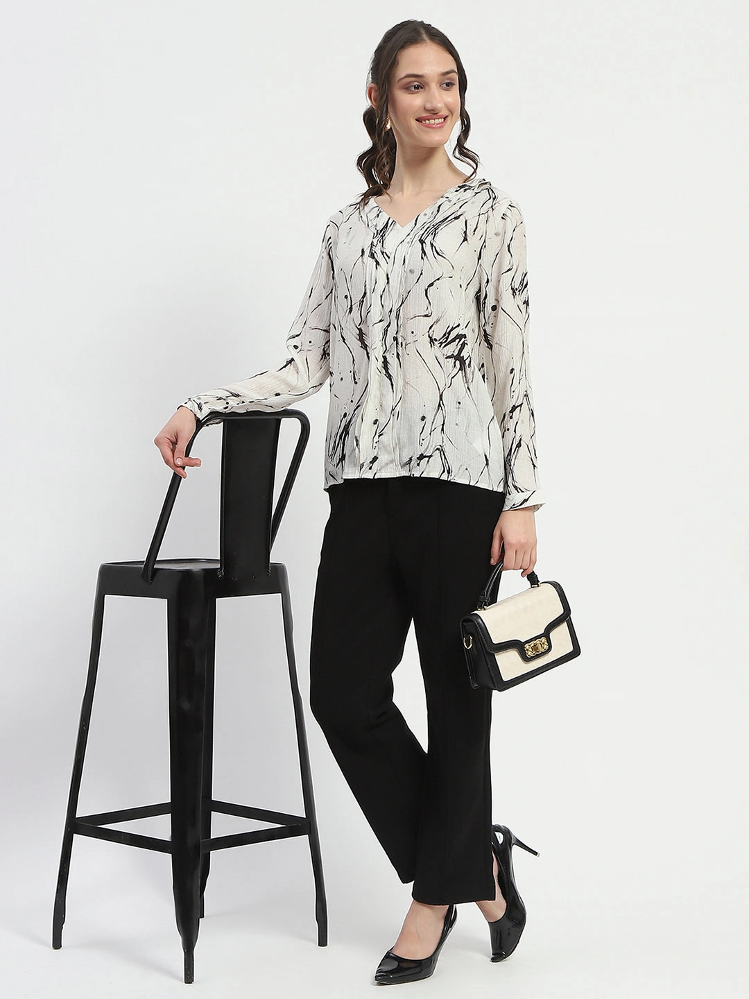 Water Repellent Finish AntiStaticInnerLining Madame Rayon Blend Abstract Print Off White Top