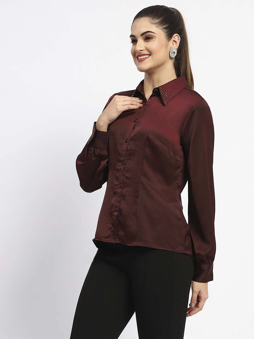 Printed Pattern Compact Packing Madame Wine Embellished Collar Button-Up Shirt