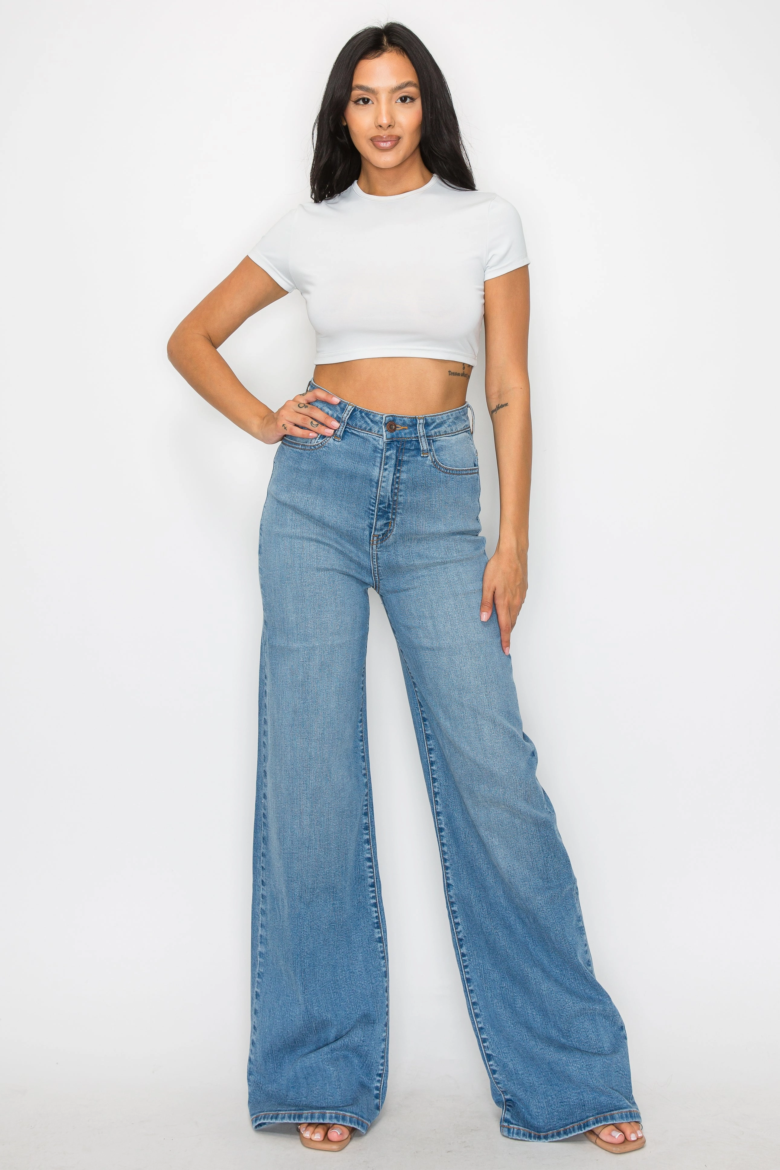 Essential Look Popular Option 40680 High Rise Wide Leg Jeans