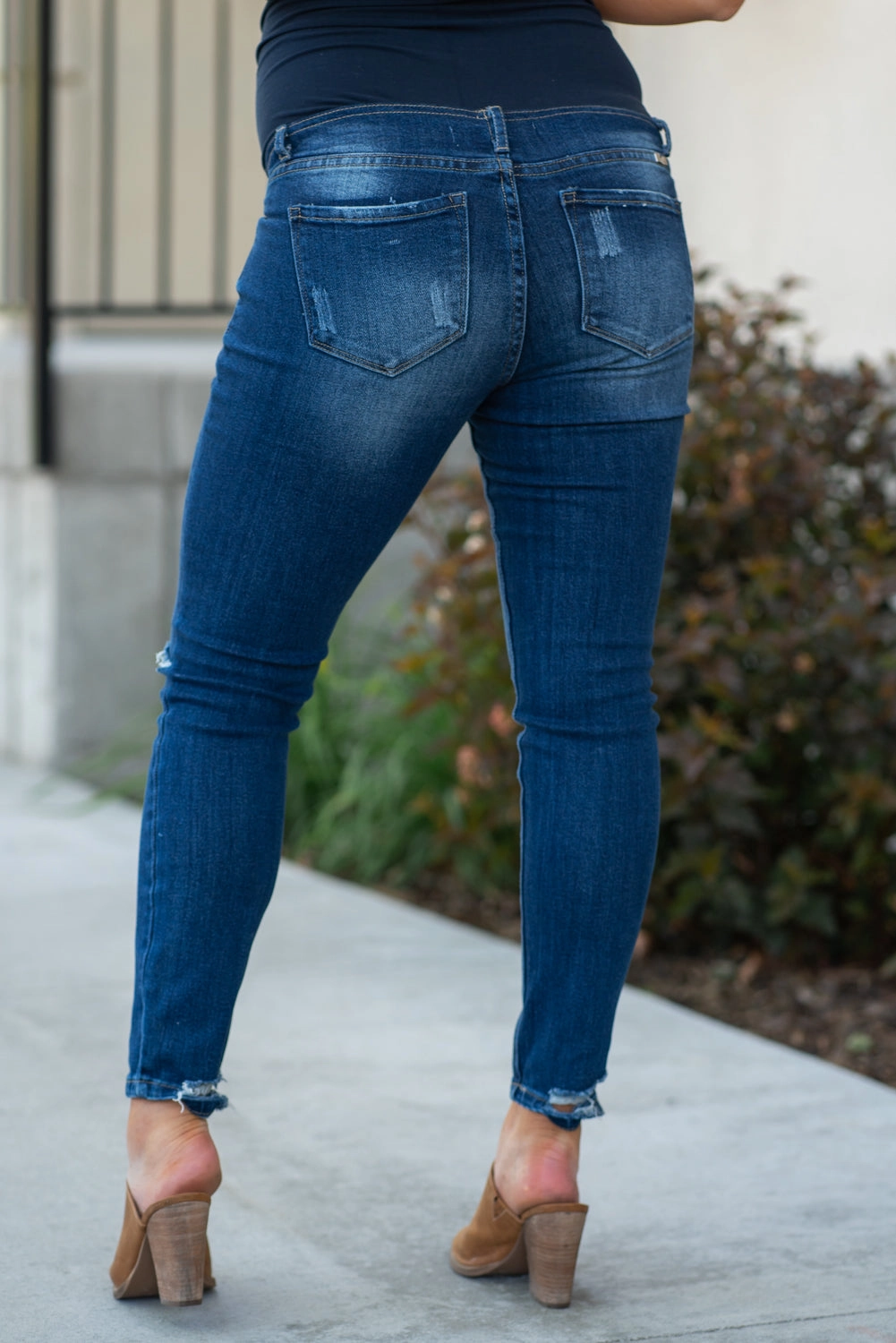 Shopping Day Outdoor Enthusiast Fashion Uniform Maleya-Sue Maternity Fringe Skinny