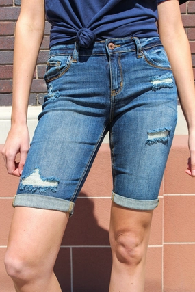 Mid Rise Bermuda Shorts Comfortable Waistband