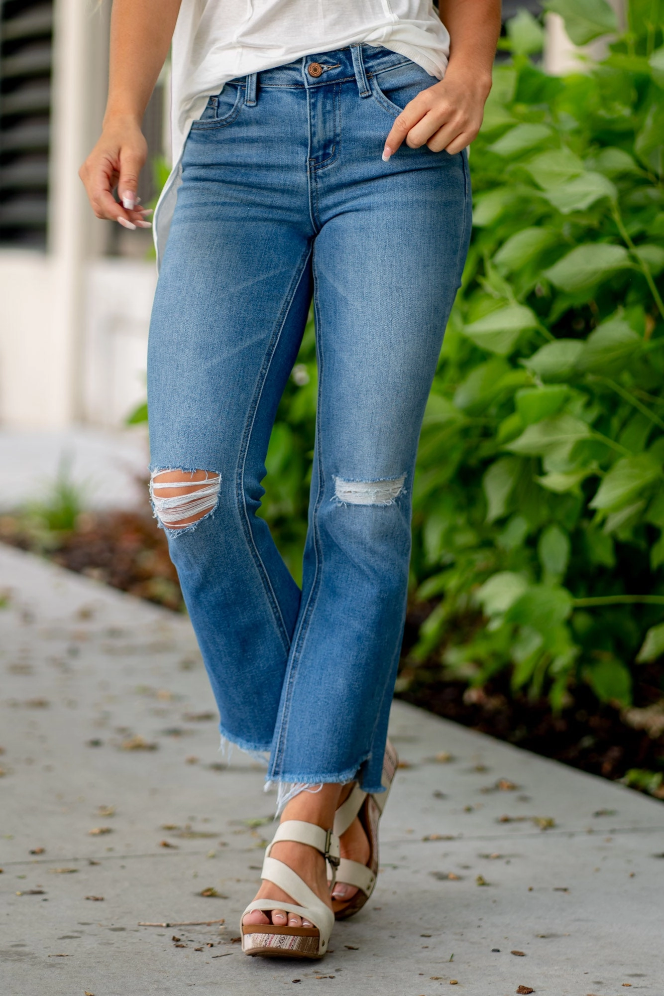 Mid Rise VERVET Forget Mid Rise Cropped Hem Flare Jeans Dark Blue Wash