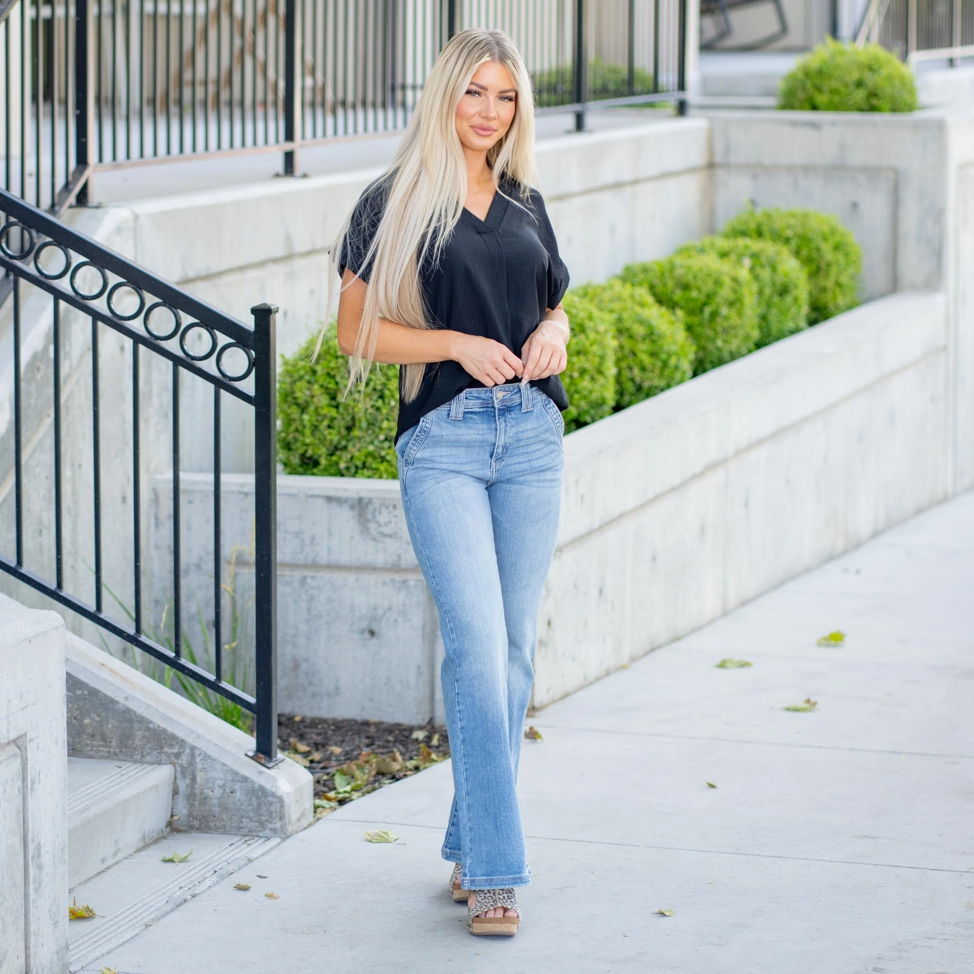 KanCan Mace High Rise Wide Flare Jeans ?C Classic Denim with Front Slant Pockets & Double Belt Loops Odor Control Tech