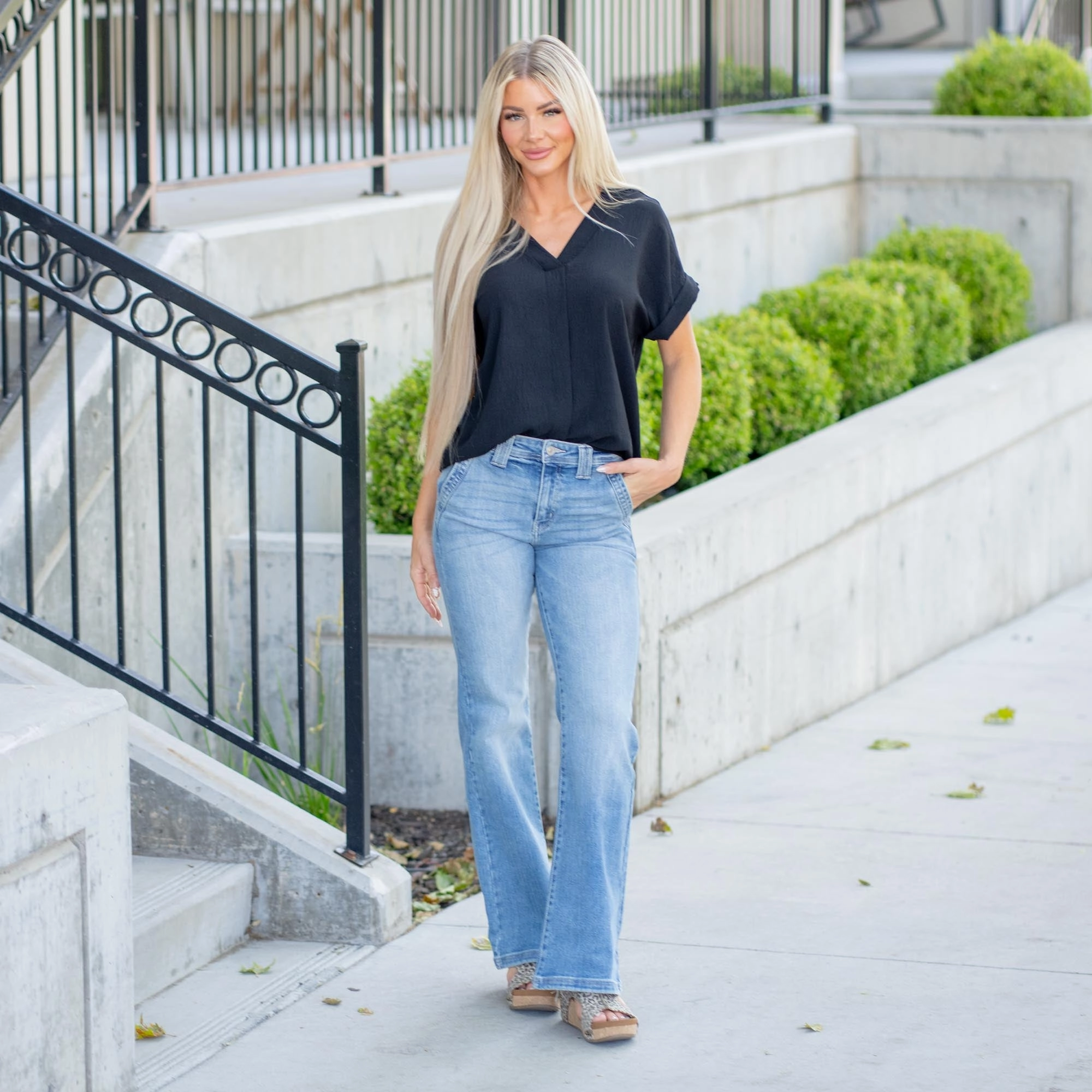 KanCan Mace High Rise Wide Flare Jeans ?C Classic Denim with Front Slant Pockets & Double Belt Loops Versatile Design