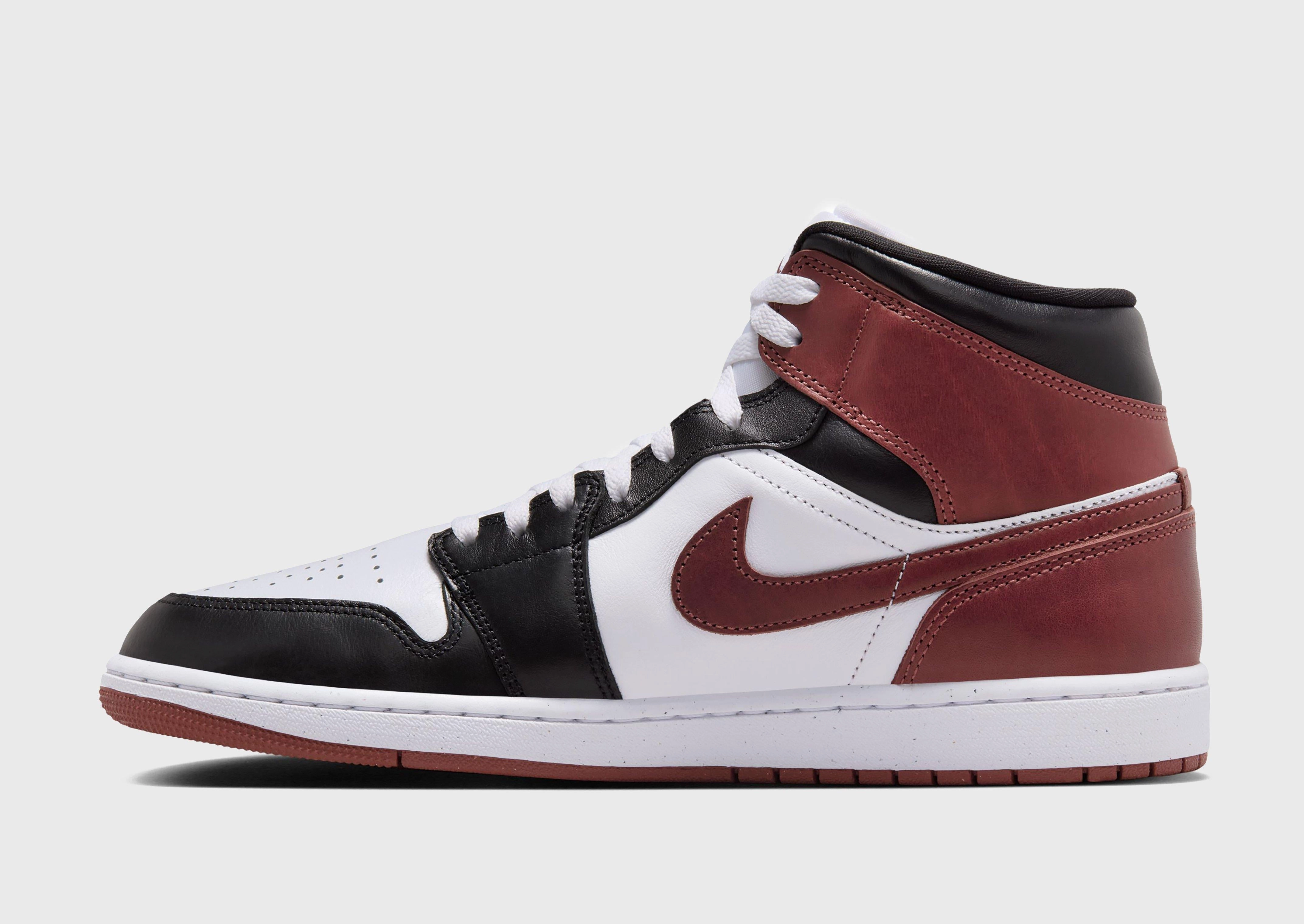 Layered cushioning Air 1 Mid SE