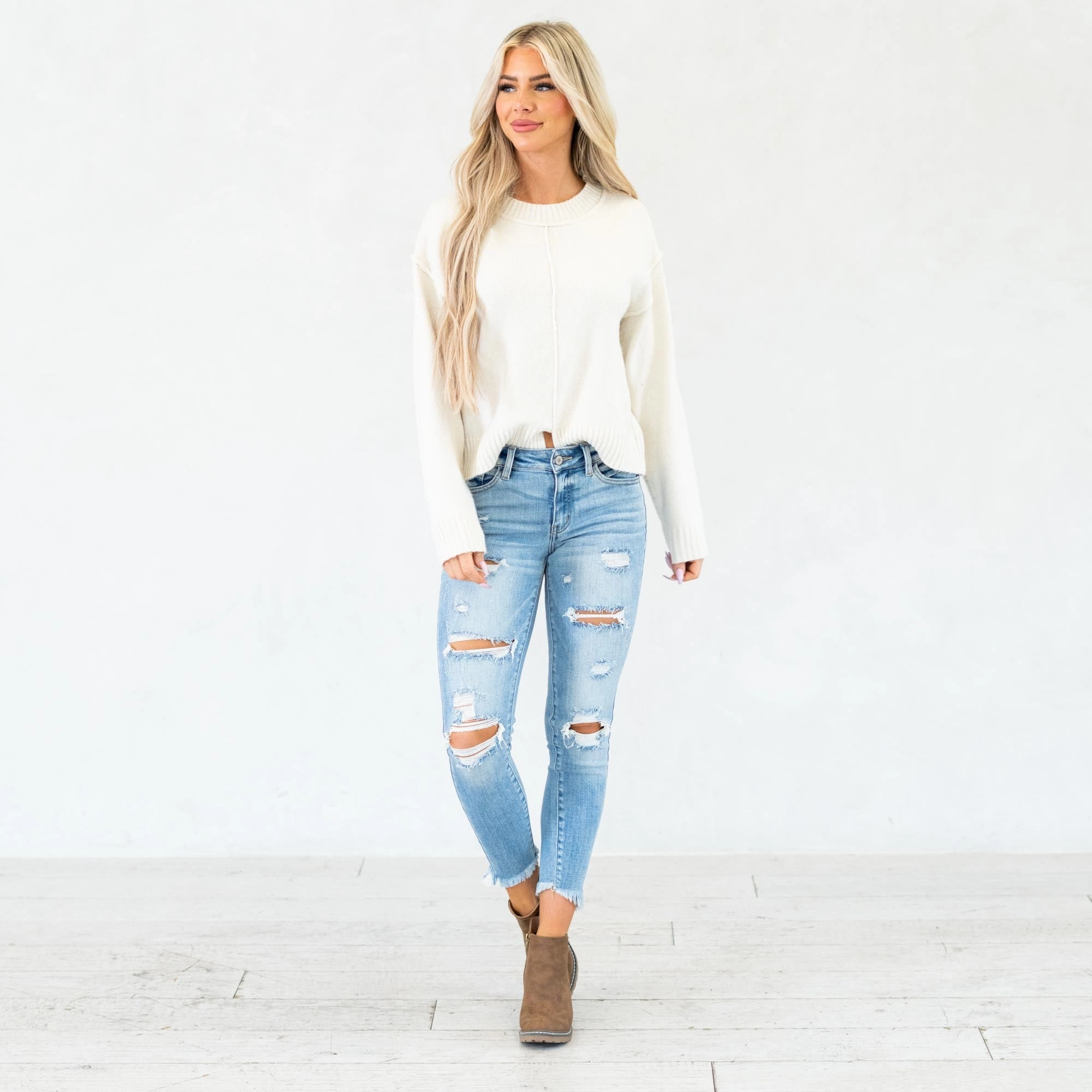 Anti Sagging Technology KanCan Janine Mid Rise Cropped Skinny Jeans Light Blue Wash