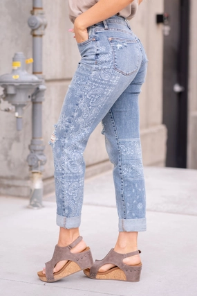 Flattering Fit Plus Size Paisley Print Mid Rise Distressed Boyfriend