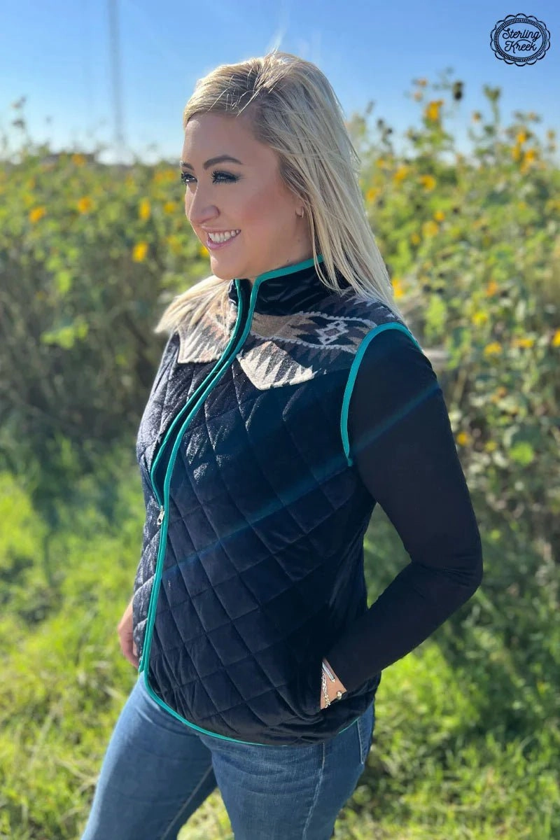 Plus Zip Me Up Vest Seamless Design Minimalist Detailing