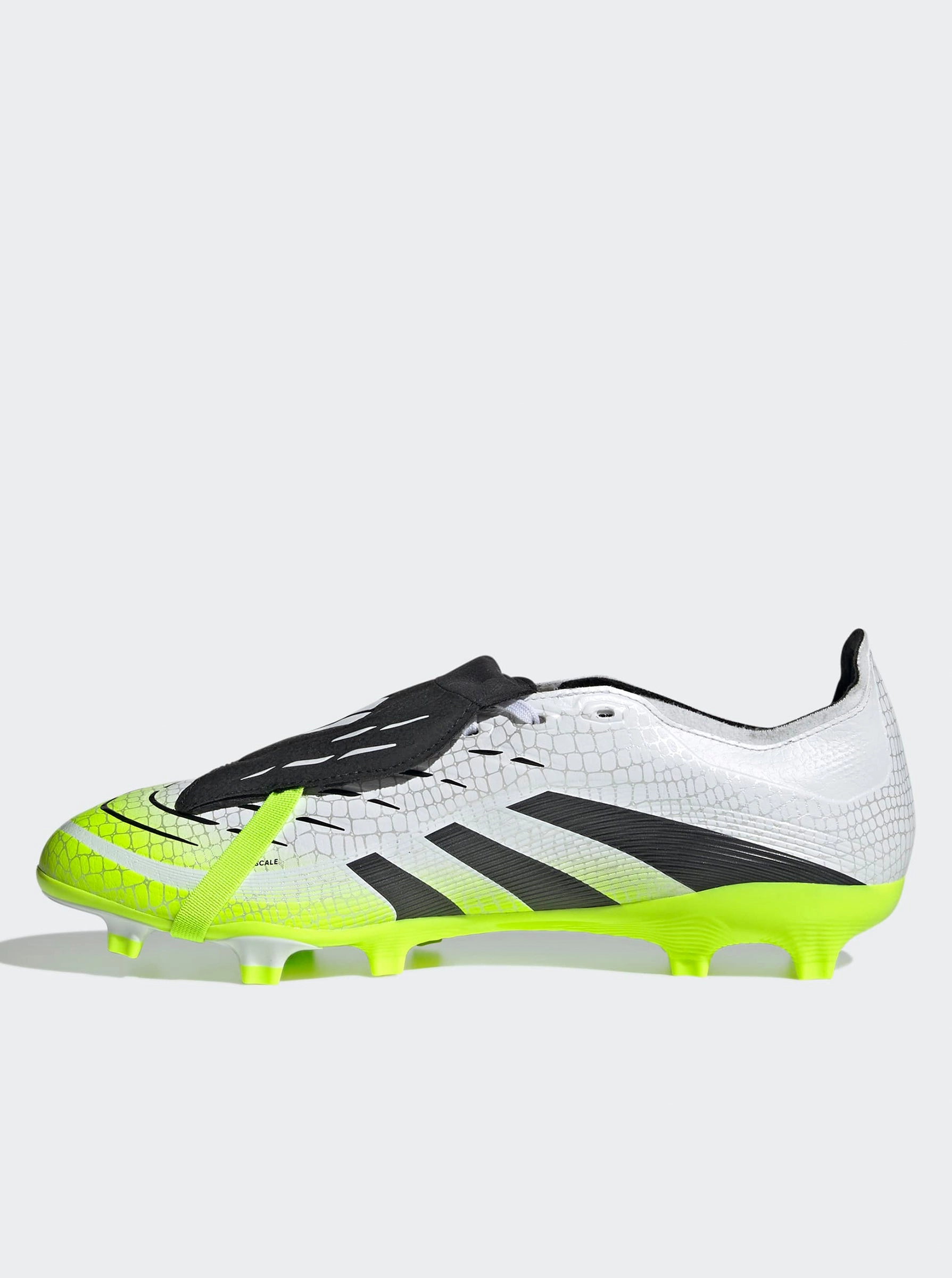 Cushioned Footbed Predator League Fold-Over Tongue Firm/Multi-Ground Boots Unisex