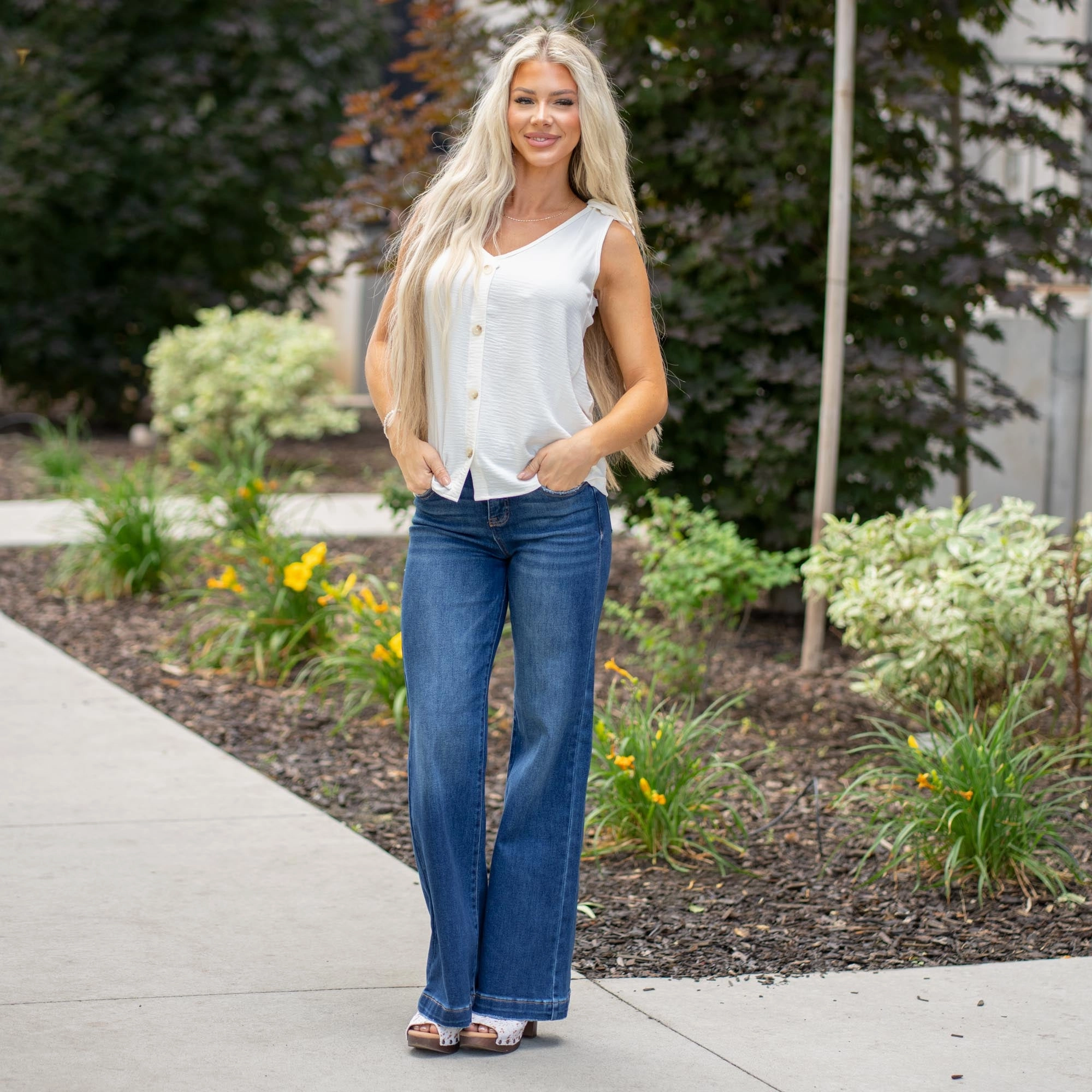 Valerie Solid Milan Sleeveless Buttoned Top Layer Ready Leisure Wear