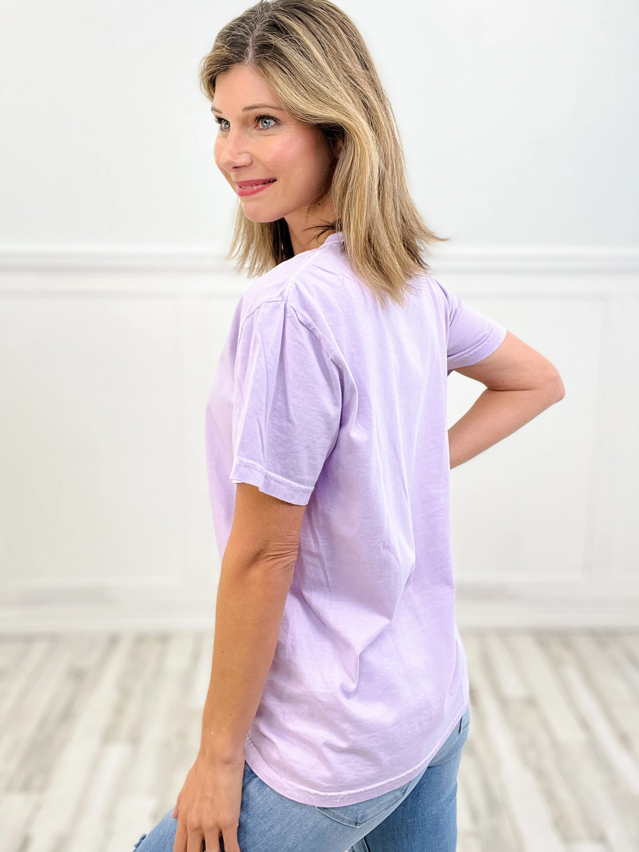 Rachel's Homemade Trifles Friends Thanksgiving Graphic Tee AntiPillingTechnology