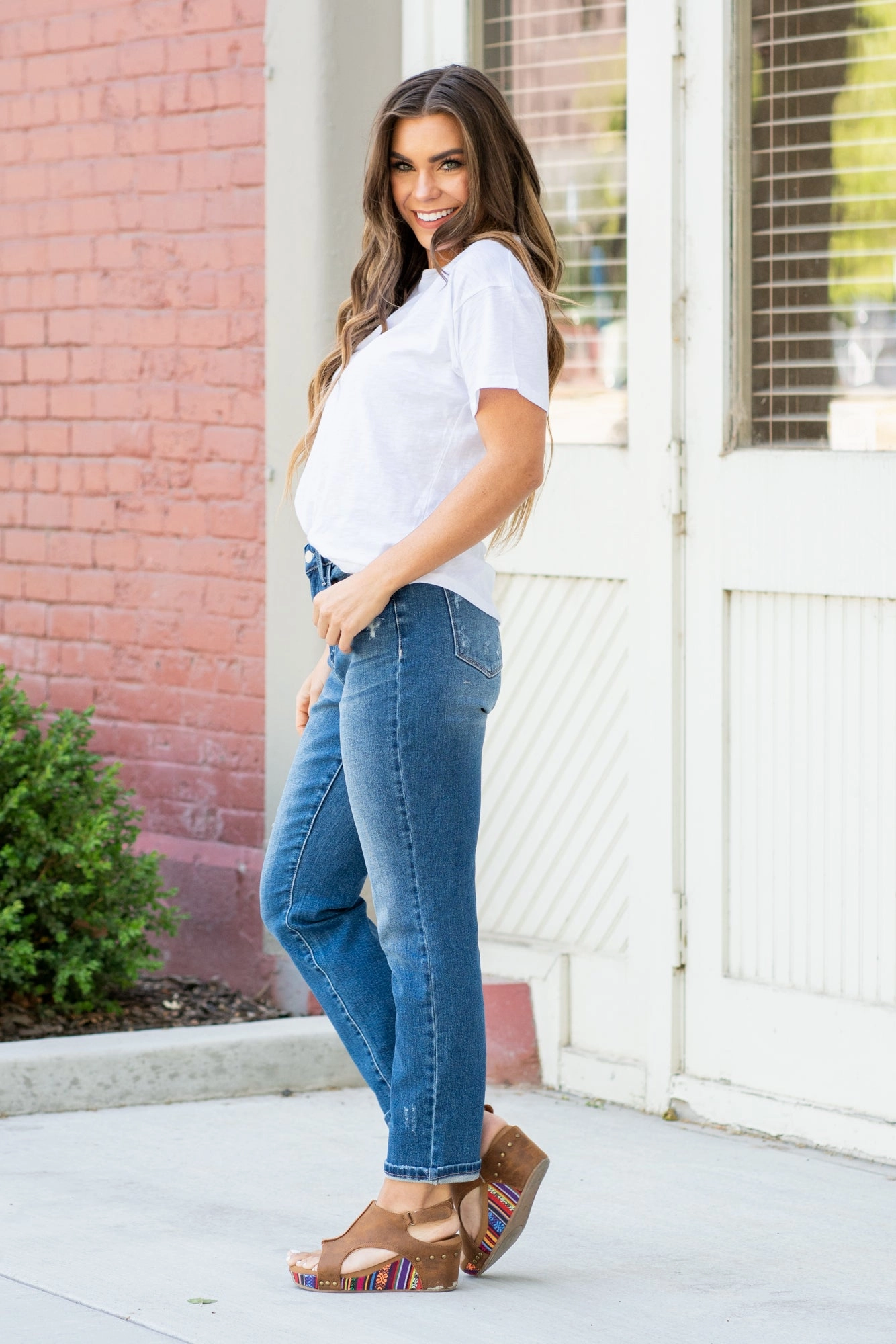 Rainbow Embroidered High Rise Cropped Straight Leg Beach Day Modern