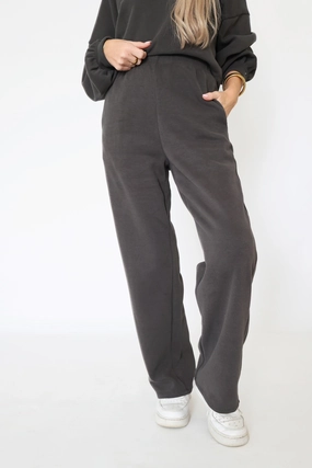 OdorResistantFinish Relaxed Stay Wide Leg Pant