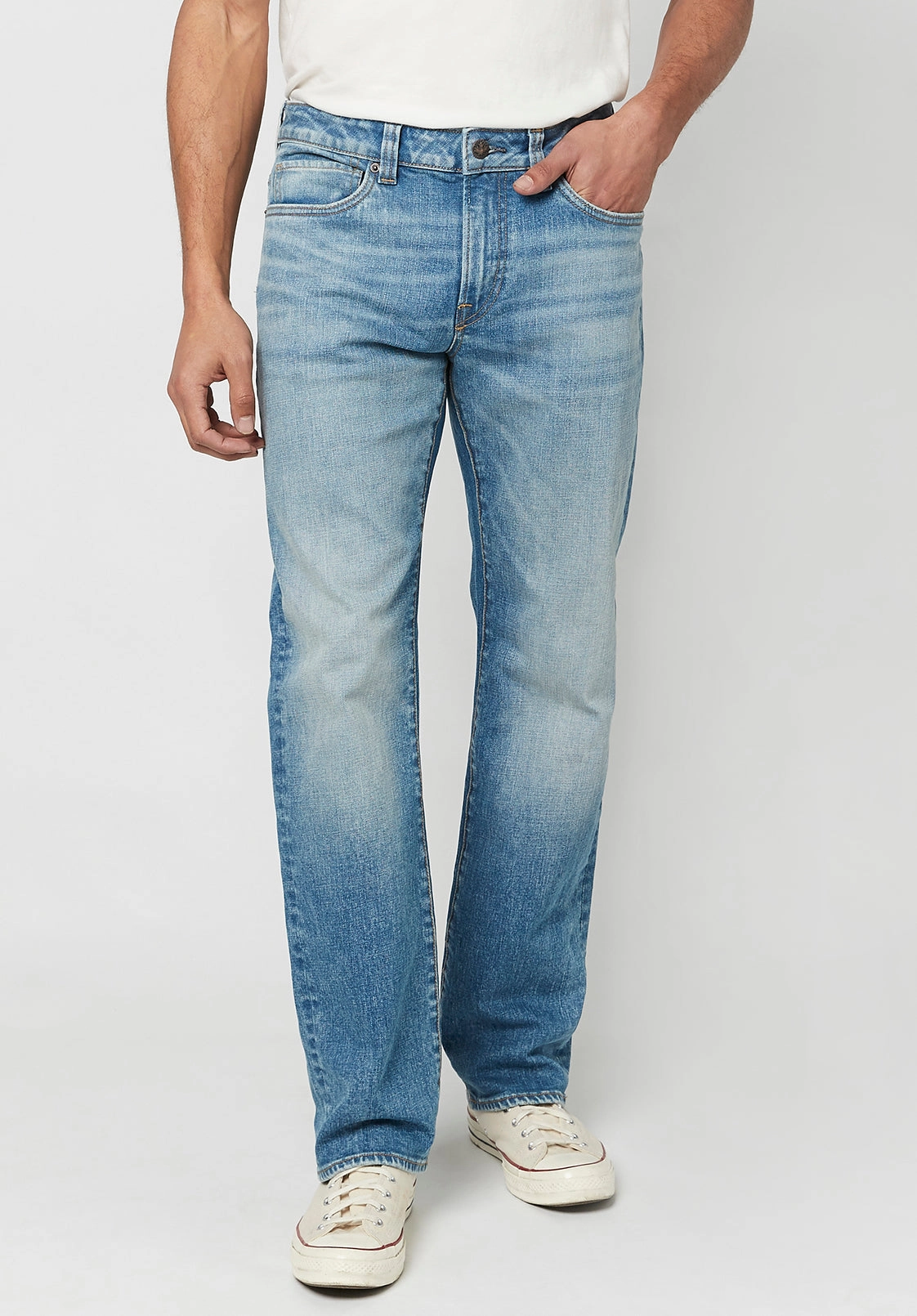 Reinforced Pockets Relaxed Straight Driven Men's Jeans in Sanded Blue - BM22750