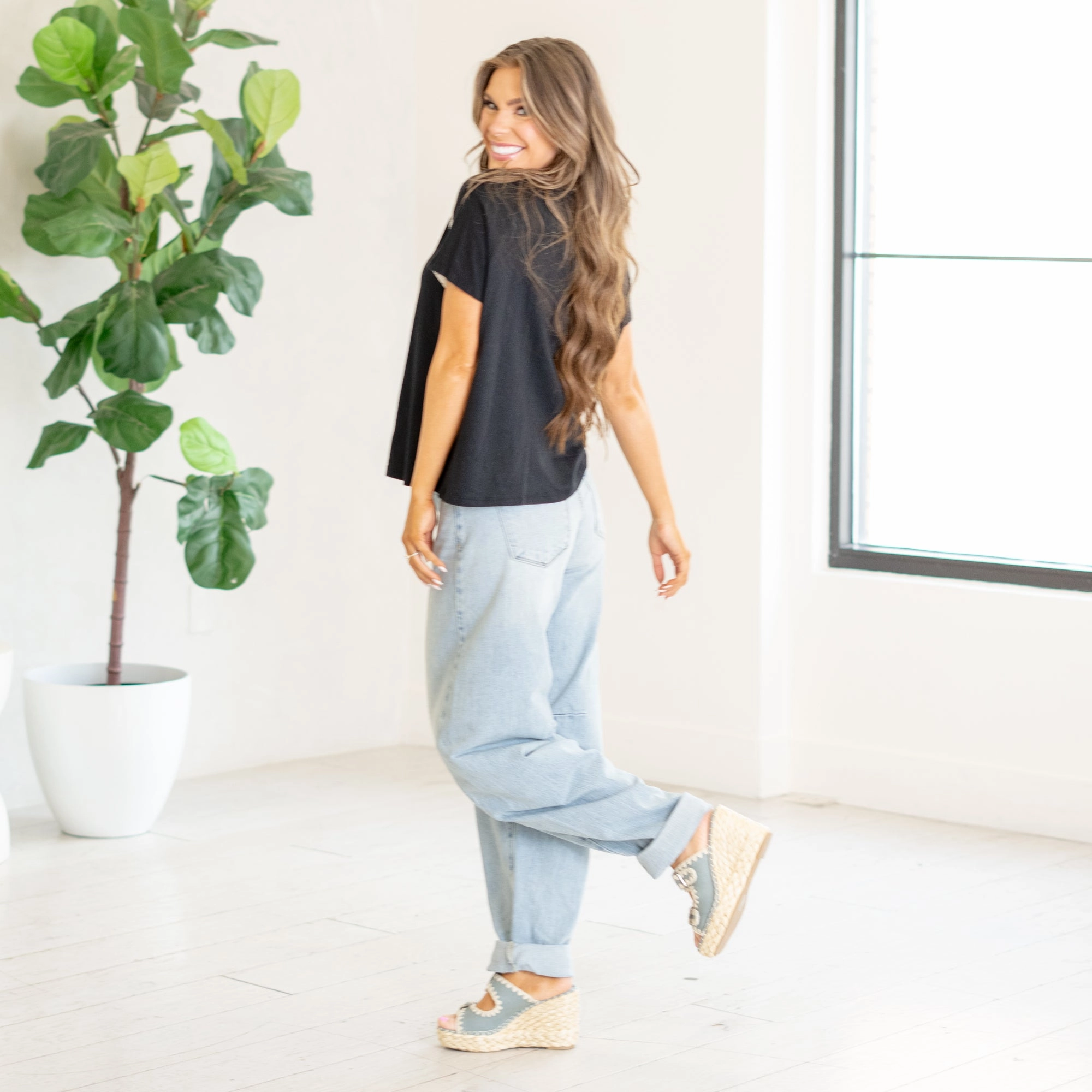 Round Neck Drop Shoulder Top Light Wear