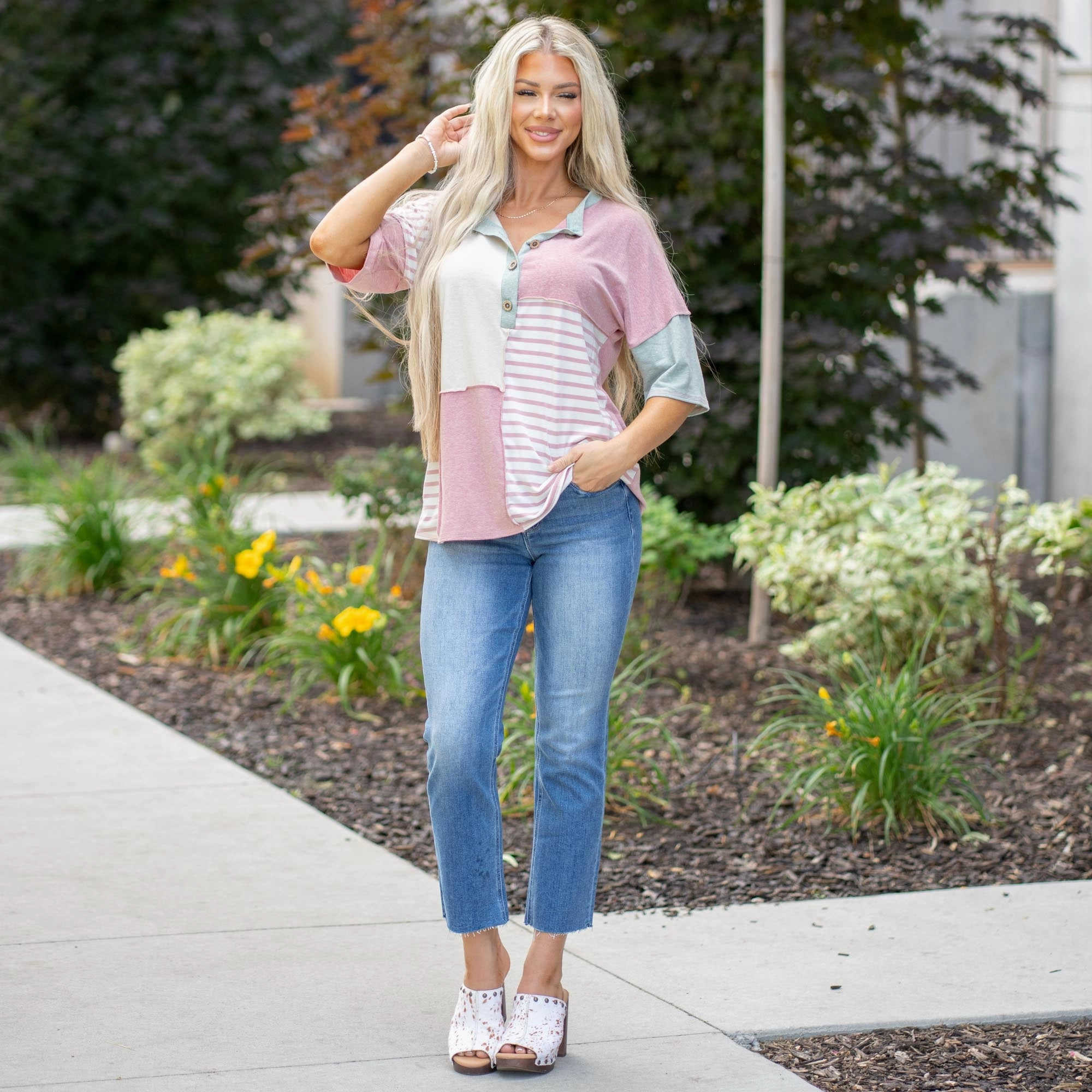 Smart Layer Sporty Flex Sanity Colorblock Buttoned Knit Top