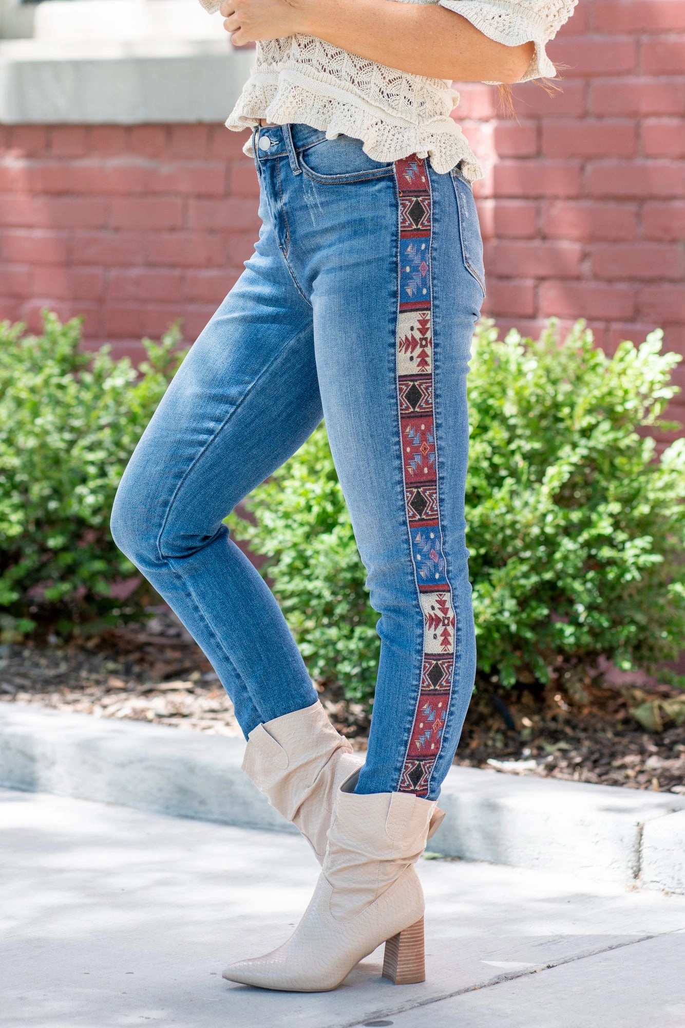 Western Print Mid Rise Relaxed Fit Perfect For Daily