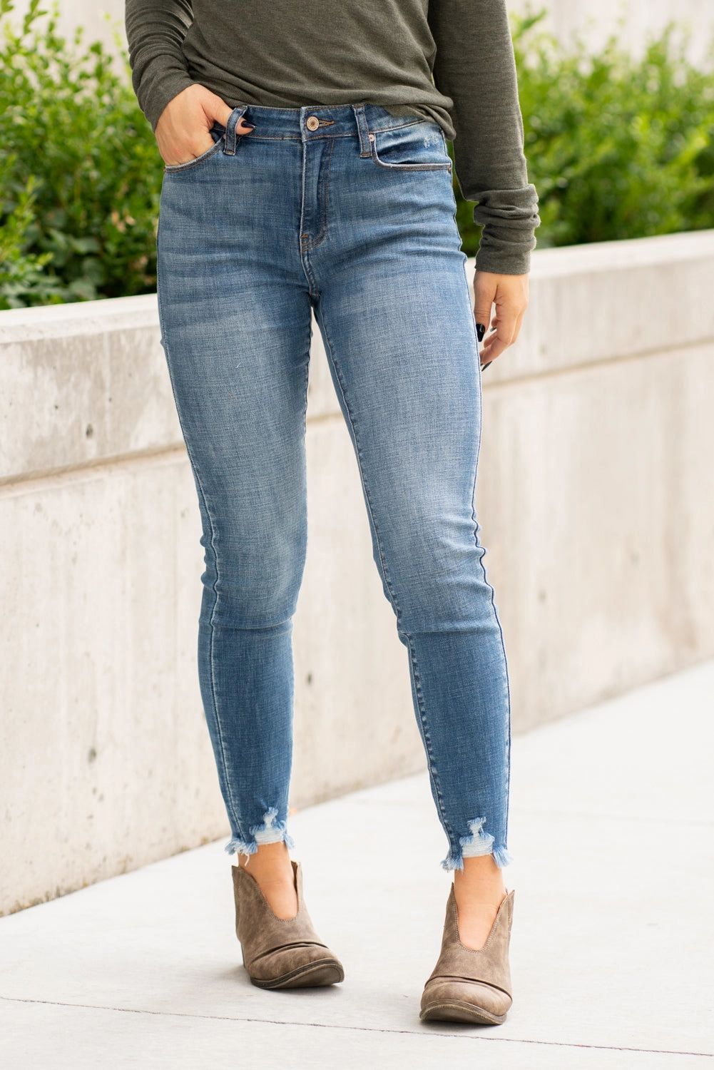 Everyday Outdoor Enthusiast Vibrant Belmont High Rise Ripped Hem Skinny