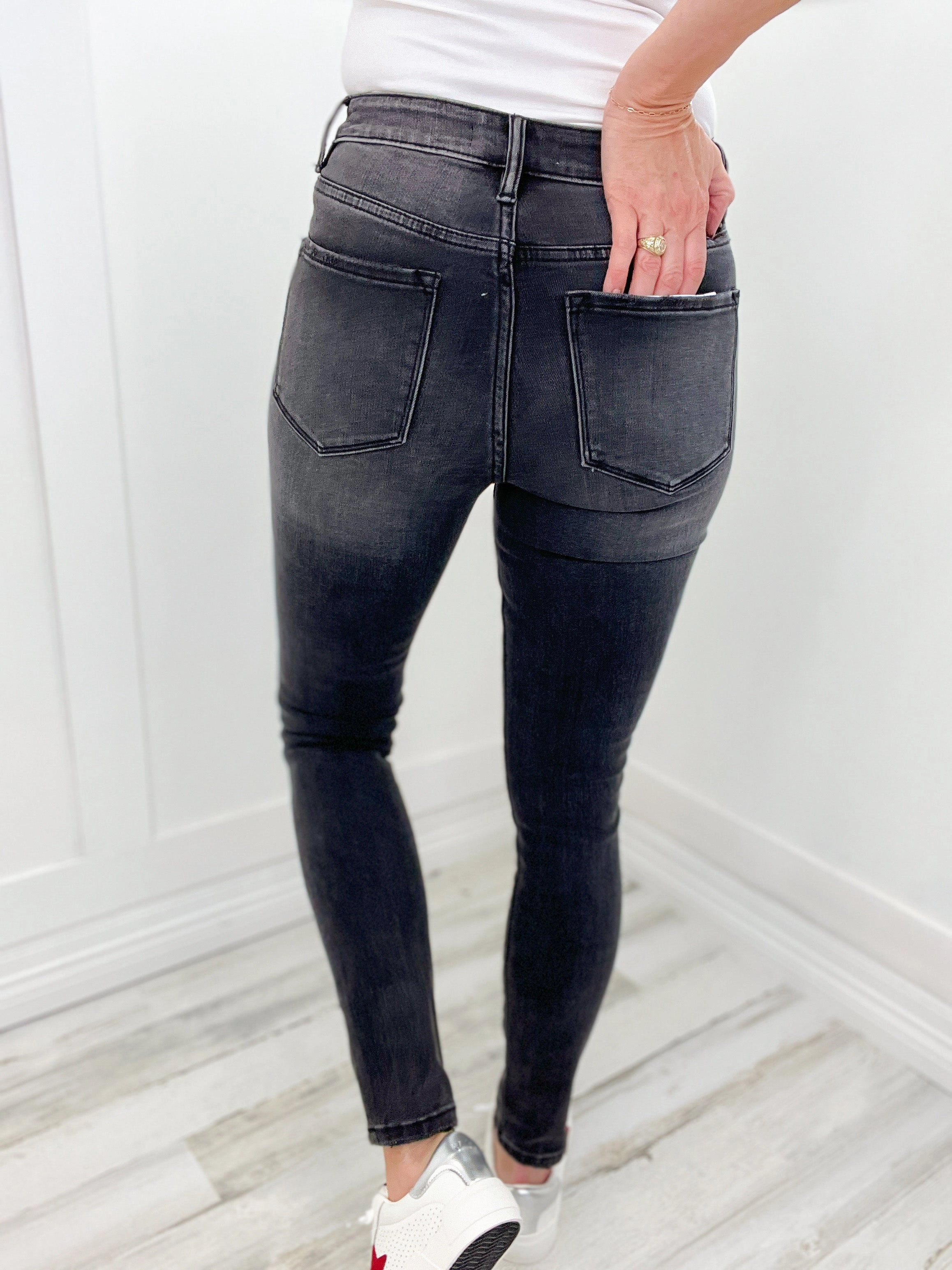 Vervet York High Rise Distressed Button Fly Cropped Skinny Jeans Road Trip Affordable