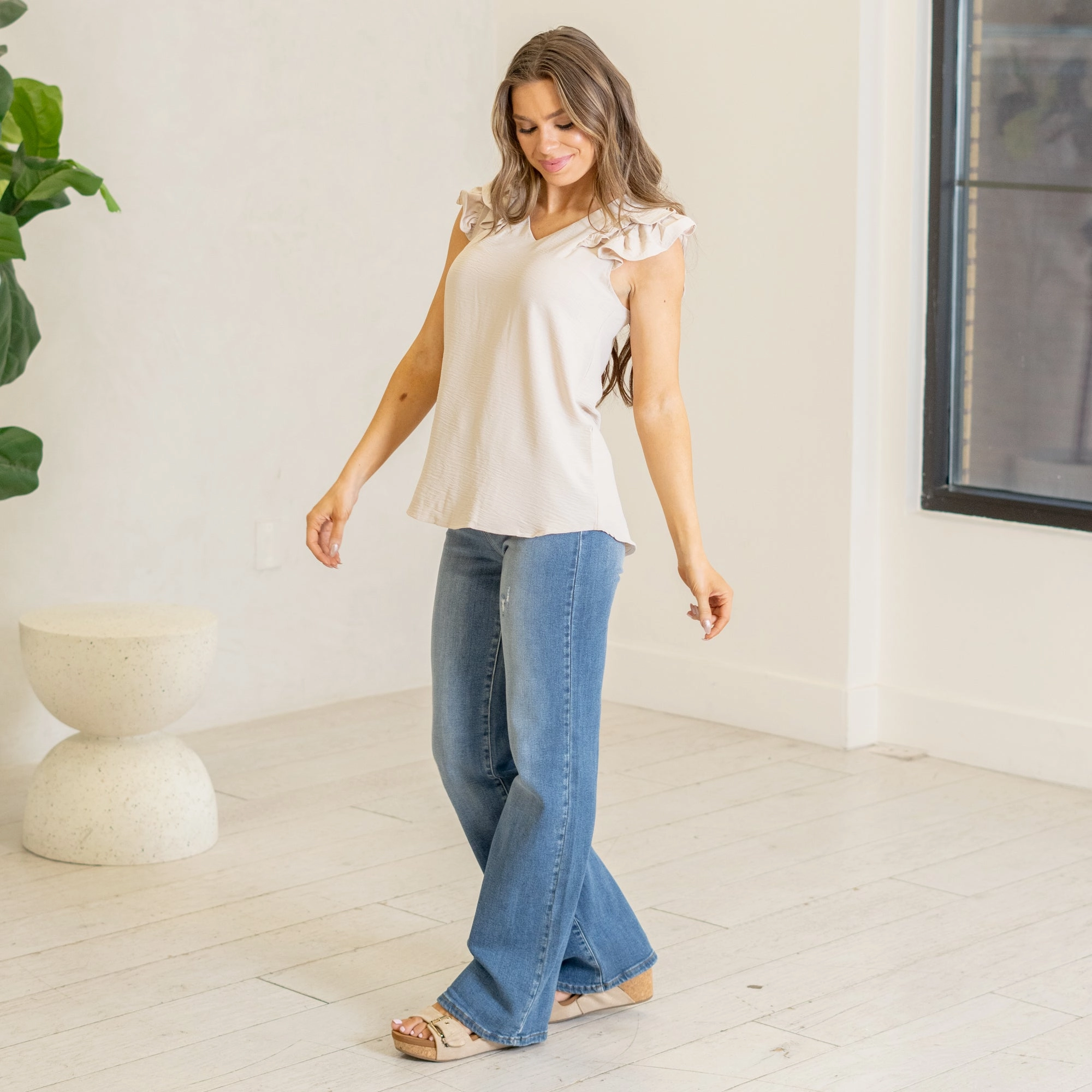 Woven tiered ruffle sleeve top Polished Placket