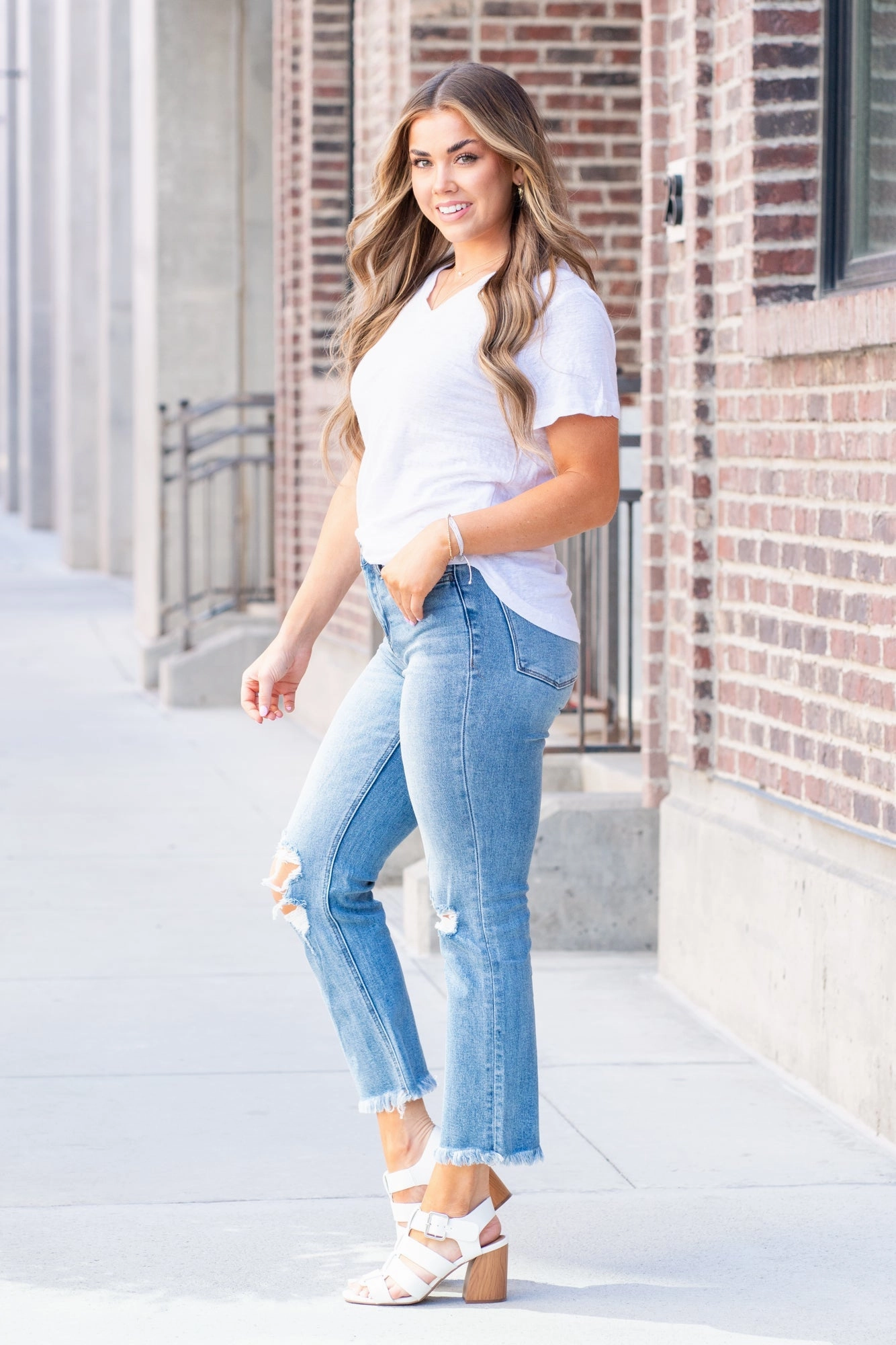 Family Style Slim VERVET Hampton High Rise Crop Straight Leg Jeans Medium Blue Wash