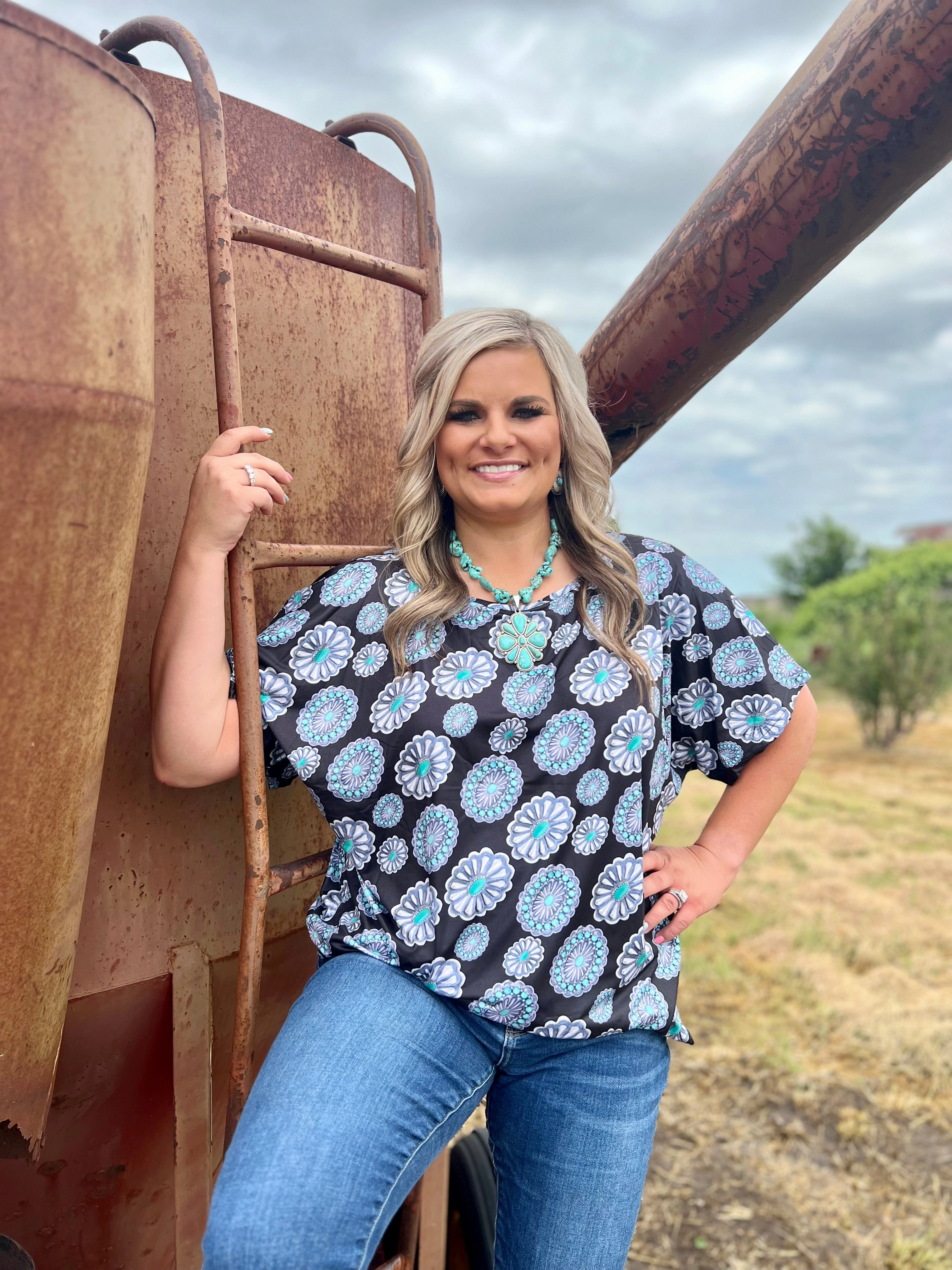 Silver City Concho Top* Non Restrictive Cut