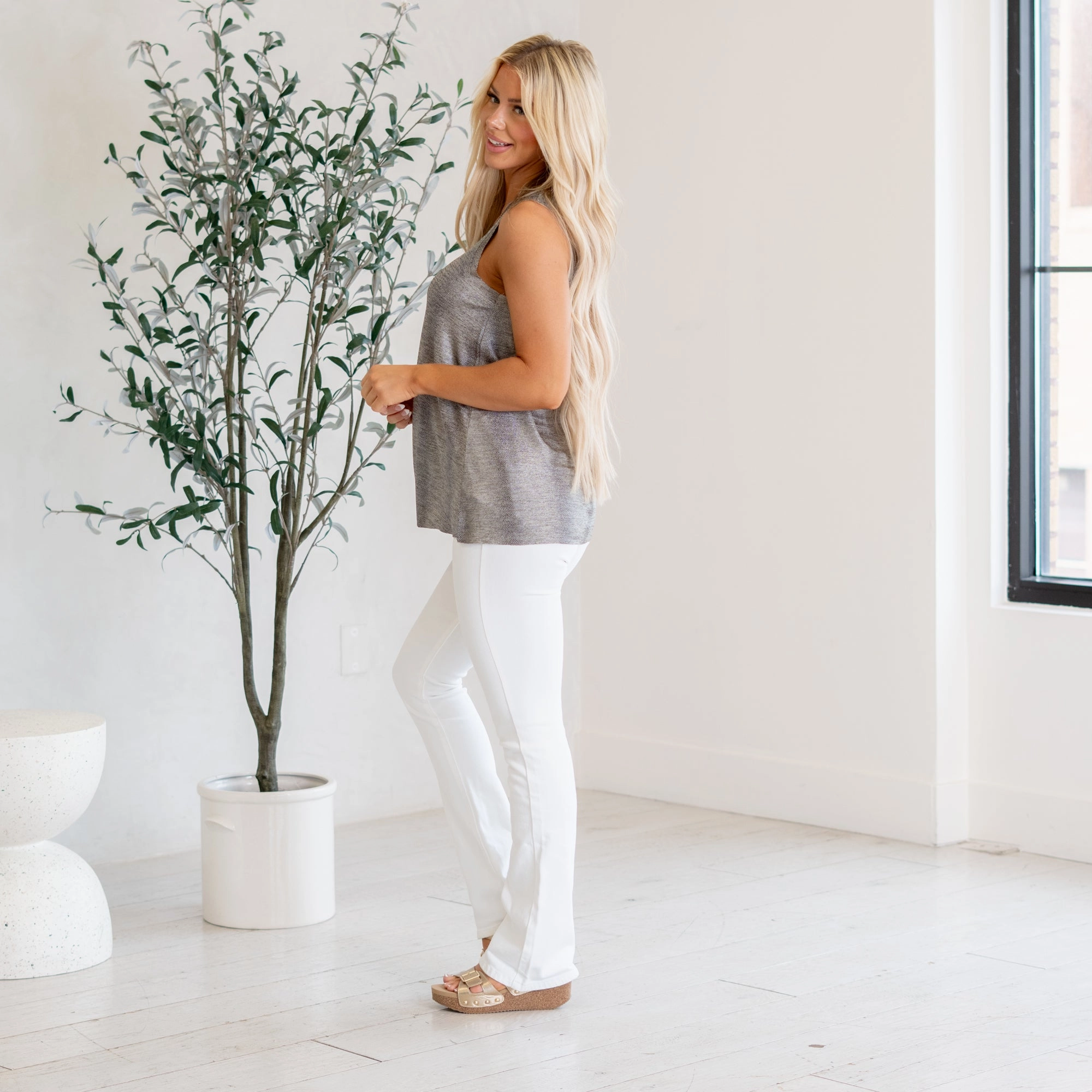 Sleek Animal Print Tank Top Eco Dye Technique High-End Fabric