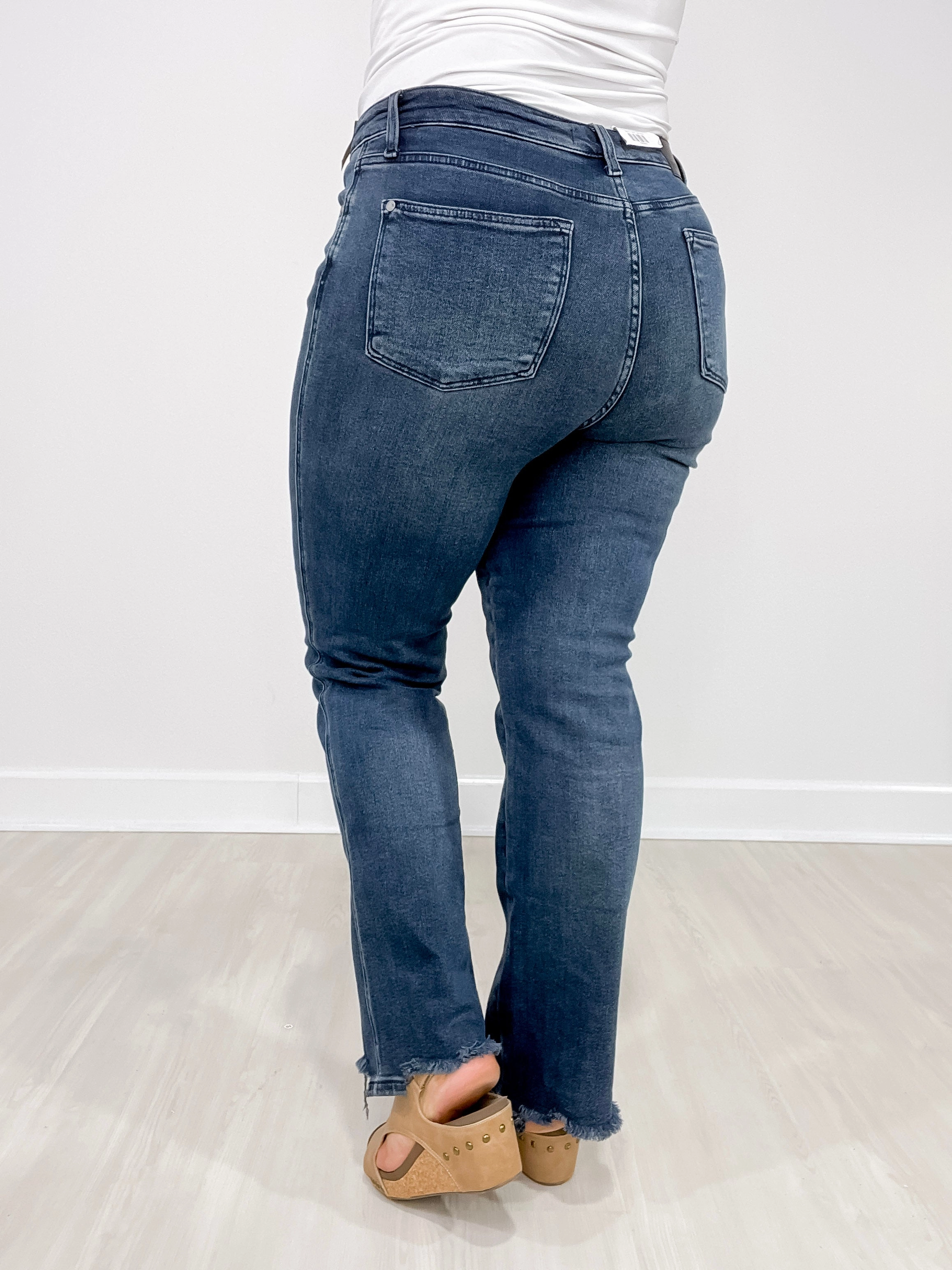 Judy Blue JOURNEY Hi-Rise Button Fly Distressed Hem Straight Denim Jeans Smooth Feel