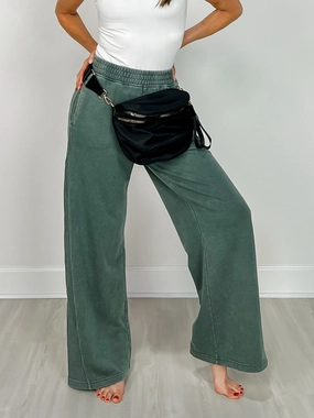 Modern Comfort Mineral Washed Wide Leg Pant with Pockets in Regency Green