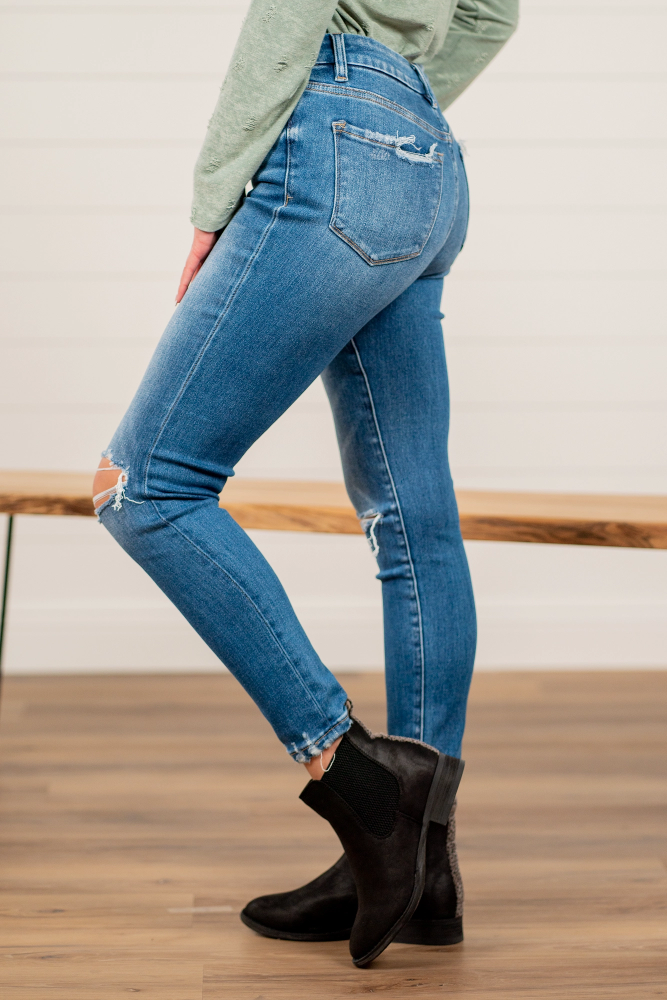 Summer Sand High Rise Distressed Ankle Skinny Blended Style