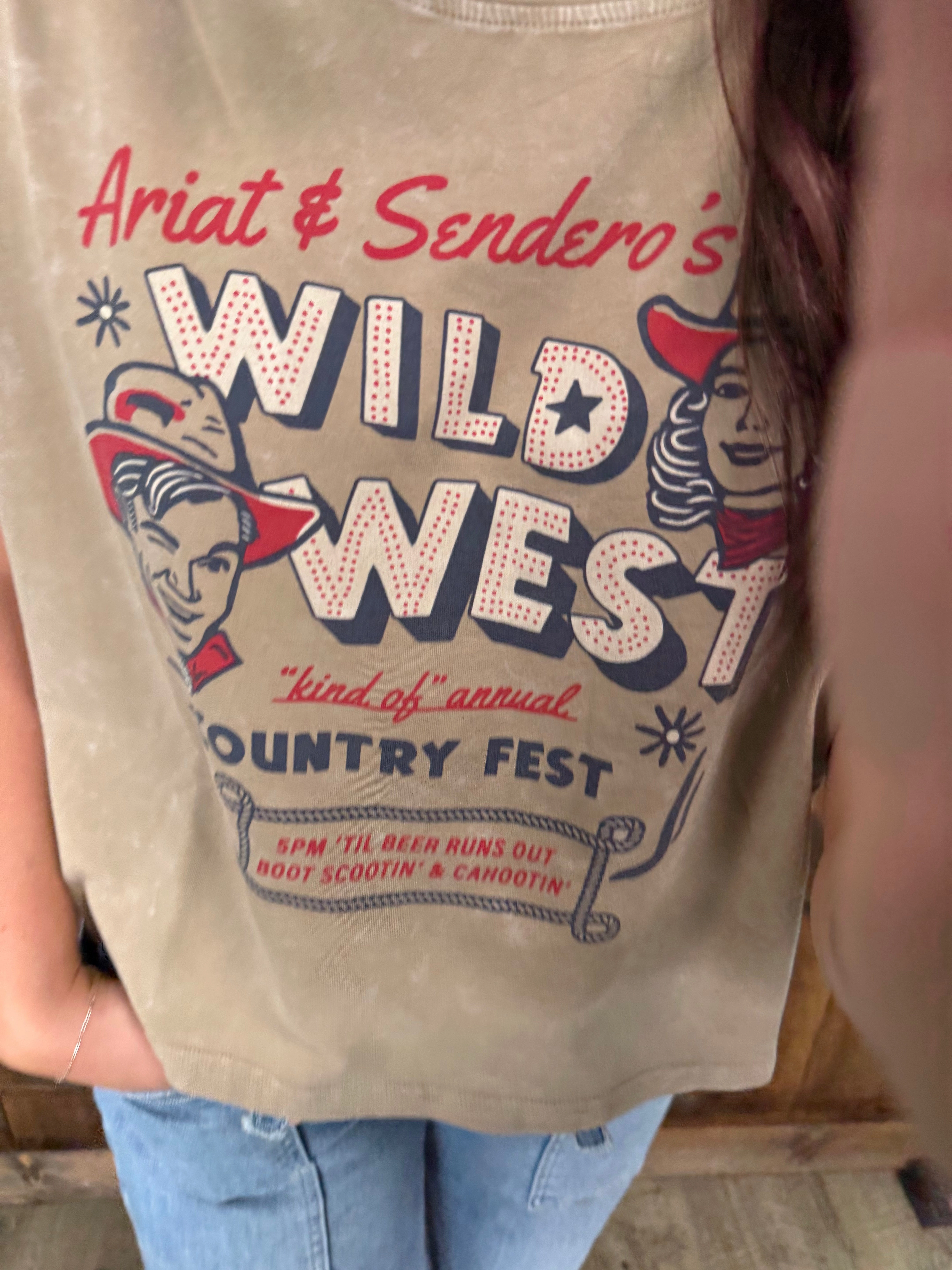Ariat Wild West  Graphic Tee DurableStitching Moisture Management