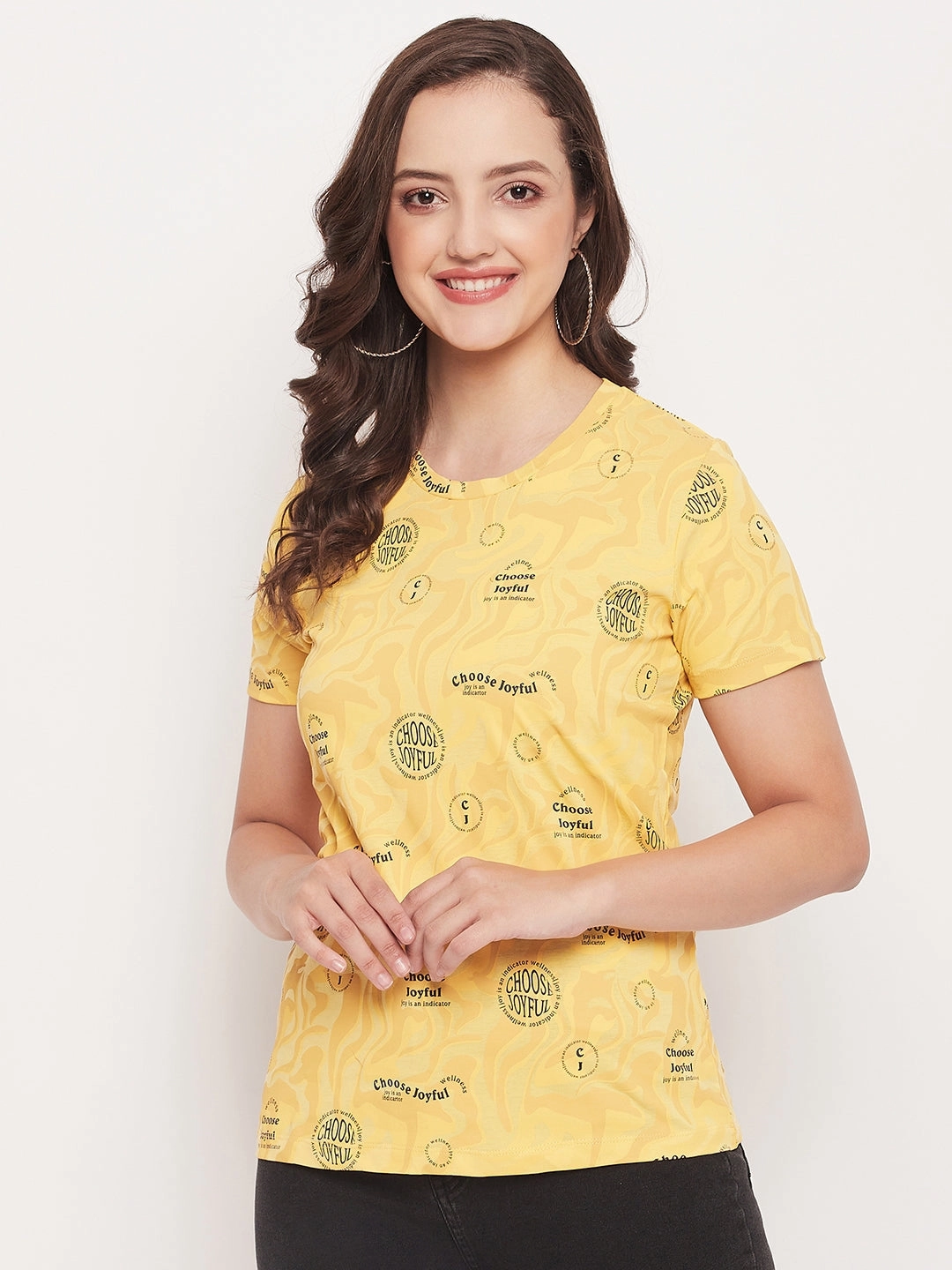 Madame Mustard Printed Regular Fit T-Shirt Circular Knit Technology Soft Brushed Lining