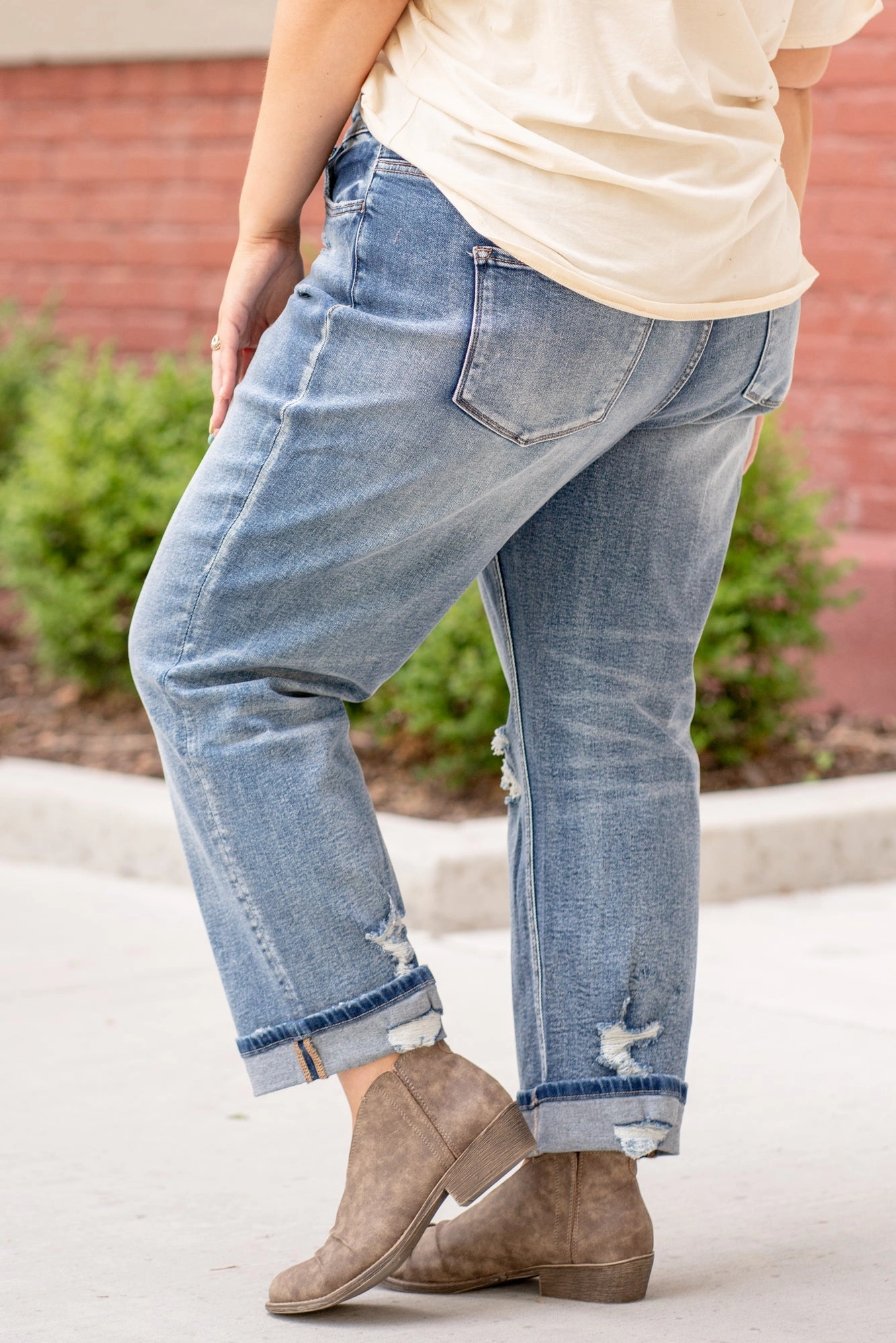 Daily Wear Summer Vibes Music Event Plus Size Daisy Boyfriend Fit