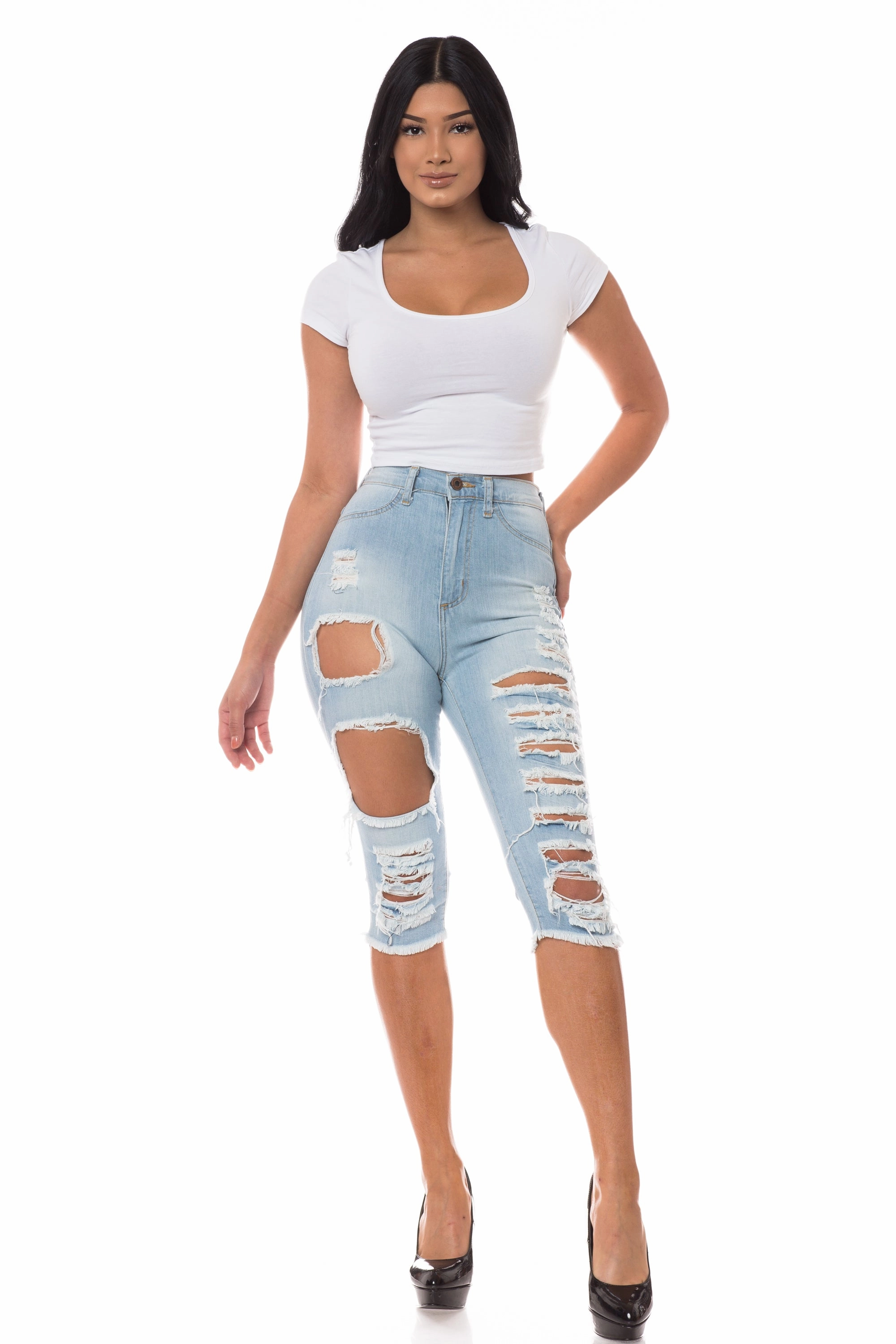 7037 Super High Waisted Distressed Cropped Capri Jeans Outfit Combo